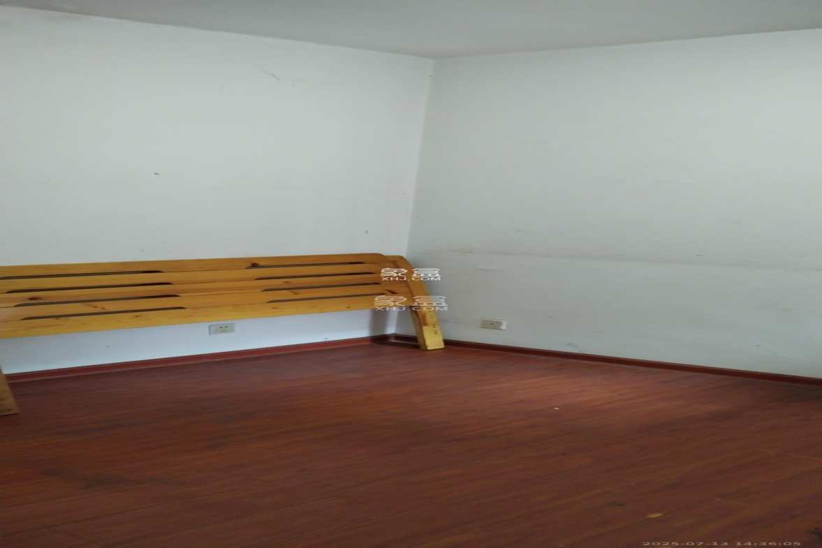 莲湖汽配城 3室2厅2卫 1800.0元/月 莲湖汽配城 3室2厅2卫 1800.0元/月室内图