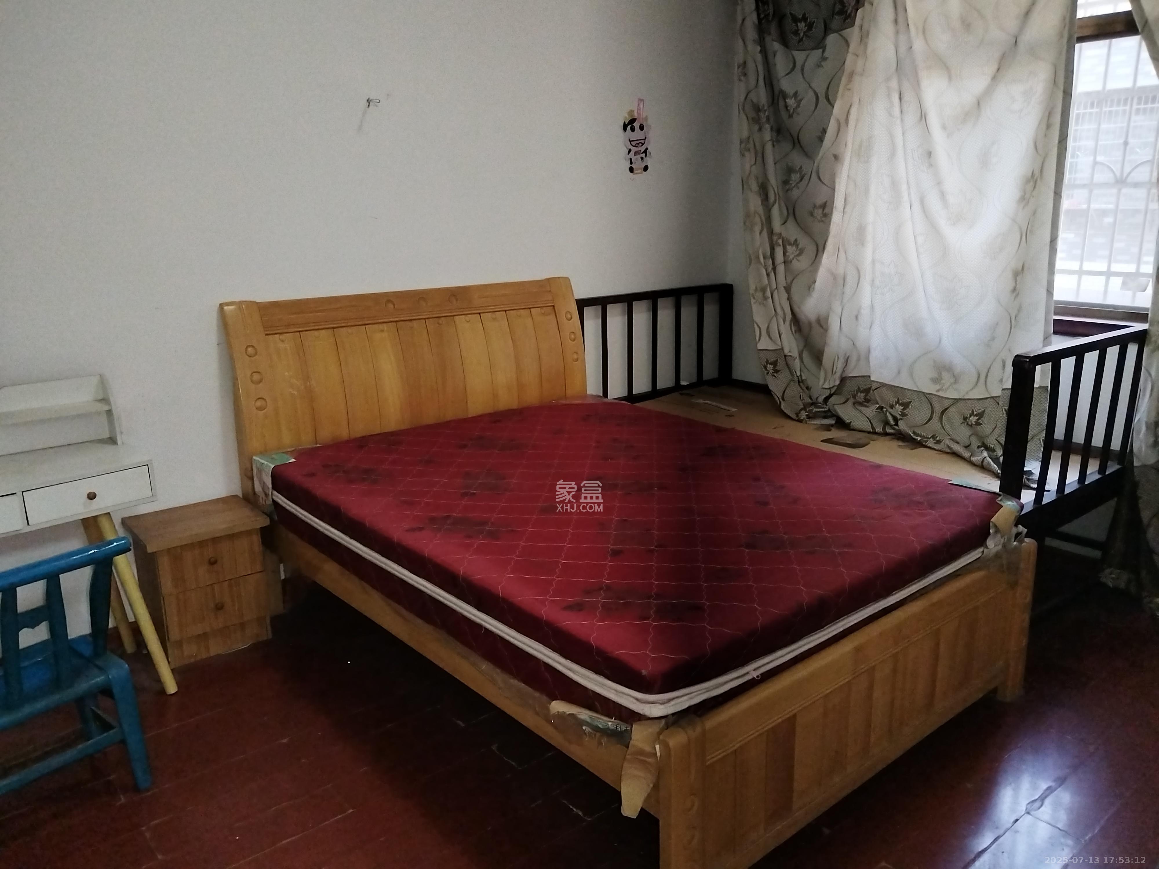 岳鞍阁小区 2室2厅1卫 1600.0元/月 岳鞍阁小区 2室2厅1卫 1600.0元/月室内图