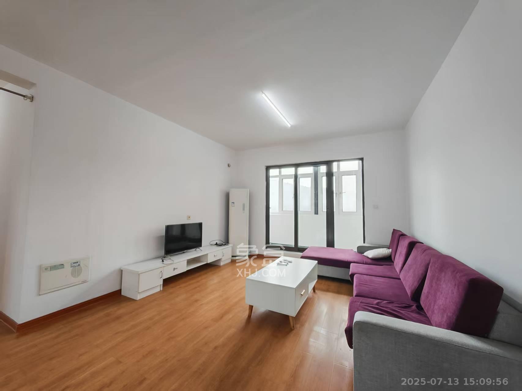 金茂梅溪湖 2室2厅1卫 2400.0元/月 金茂梅溪湖 2室2厅1卫 2400.0元/月室内图