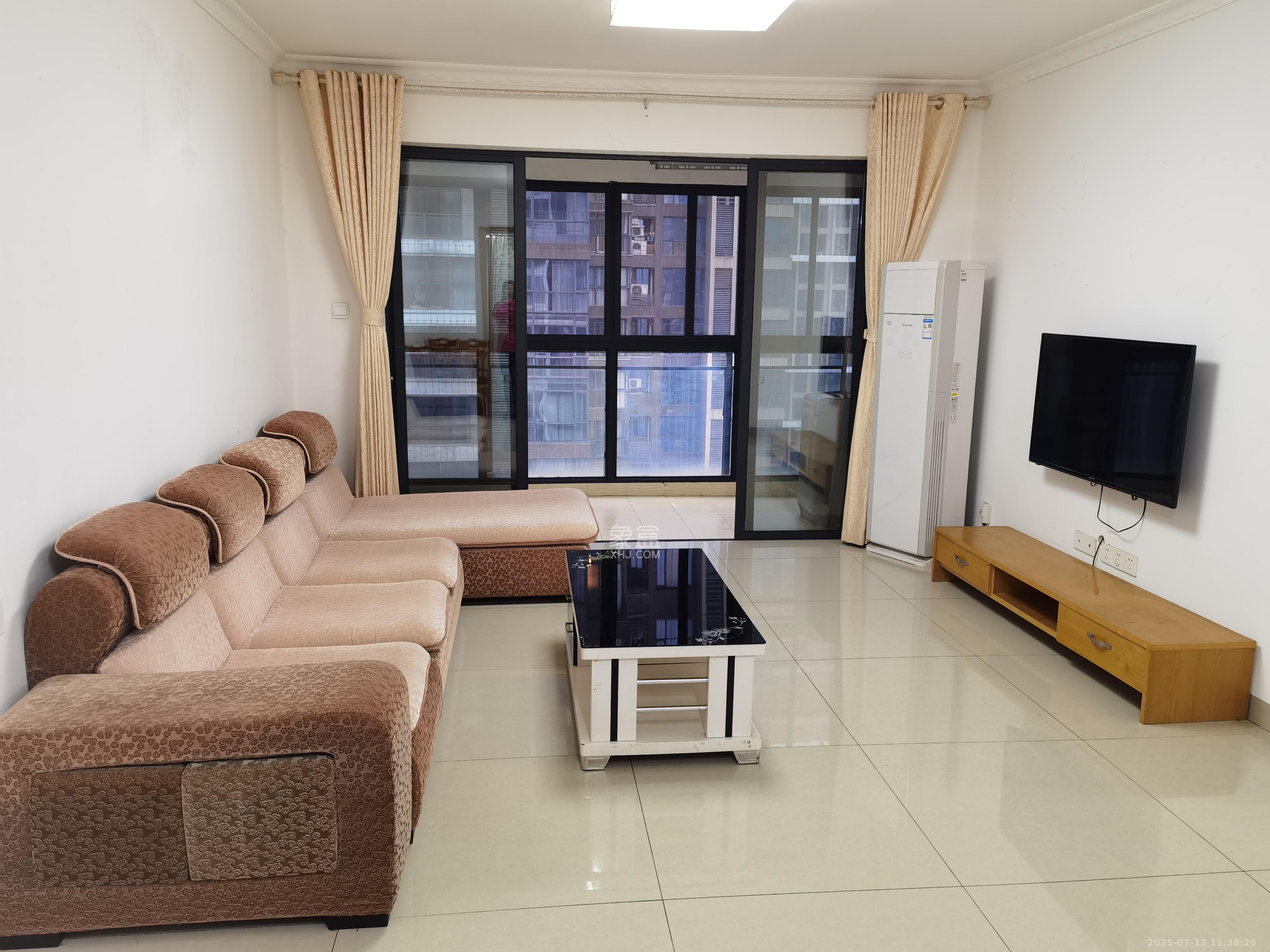 融科东南海 4室2厅2卫 2850.0元/月 融科东南海 4室2厅2卫 2850.0元/月室内图