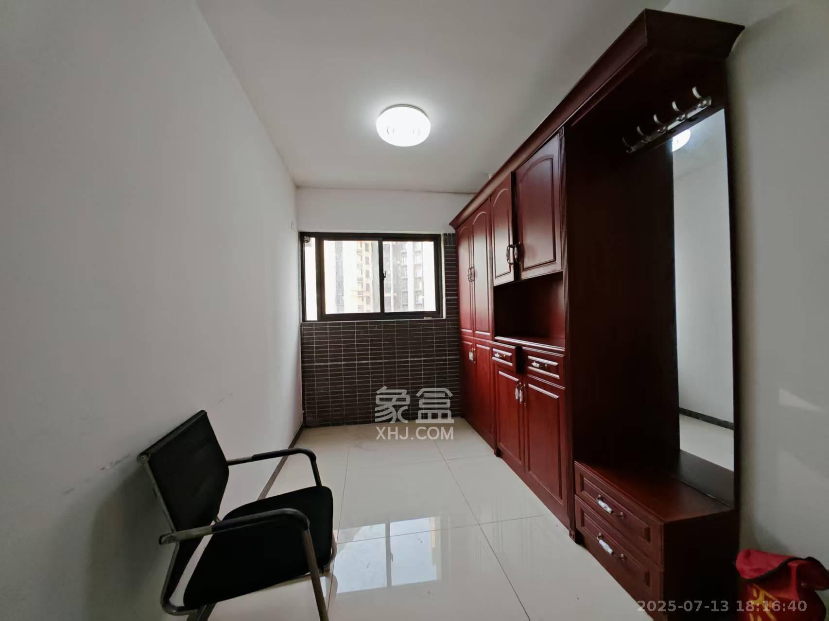 时代倾城二期 3室2厅2卫 2200.0元/月 时代倾城二期 3室2厅2卫 2200.0元/月室内图