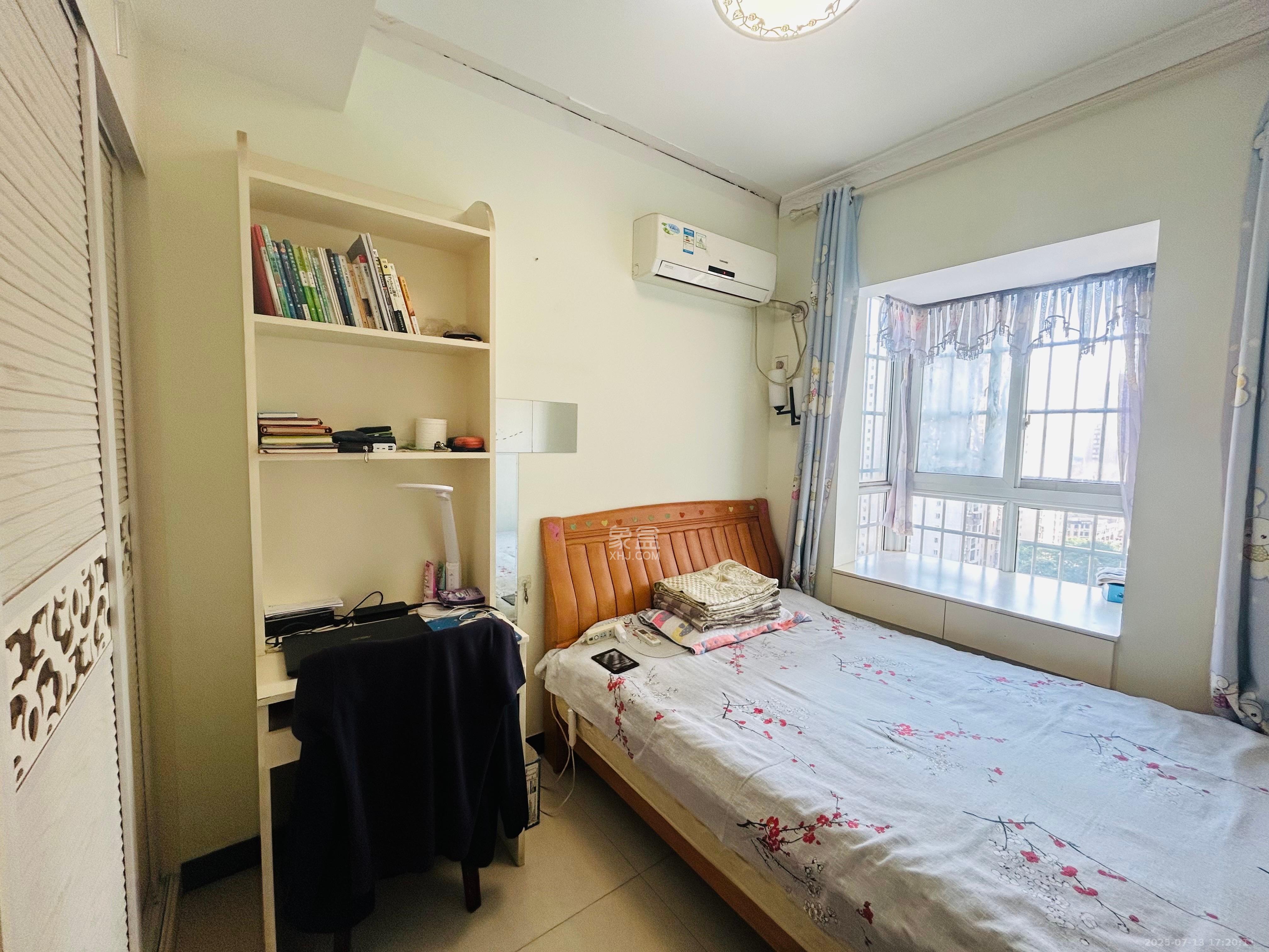 中房F联邦  2室2厅1卫   2500.00元/月室内图