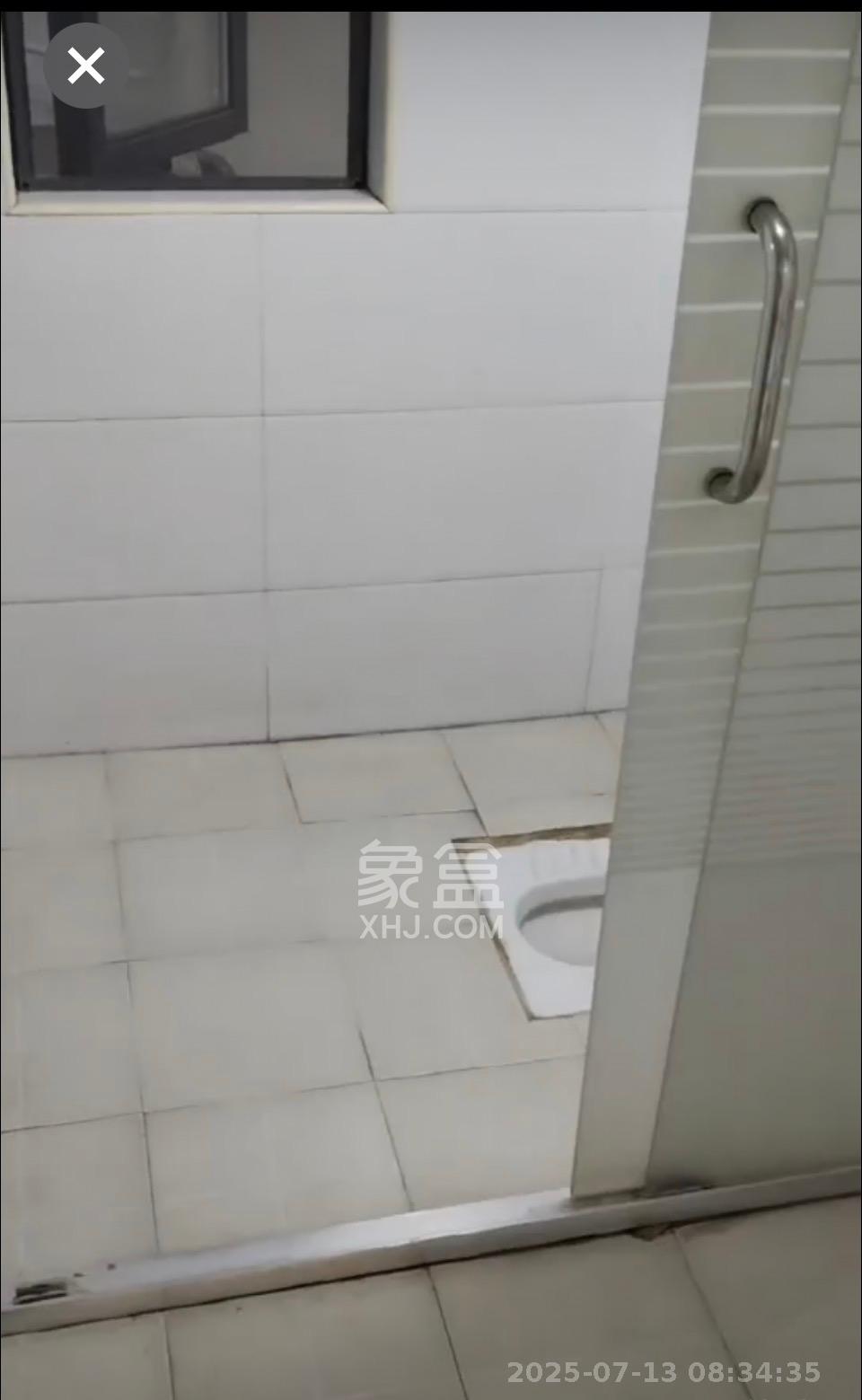 华润五彩城  3室1厅1卫    1700.0元/月室内图
