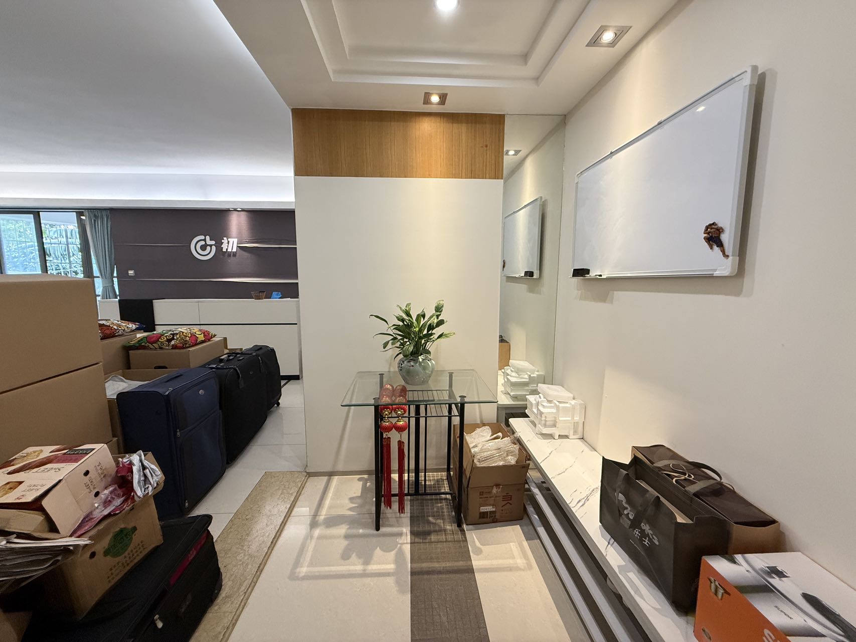 海岸壹号 4室2厅2卫 5200.0元/月 海岸壹号 4室2厅2卫 5200.0元/月室内图