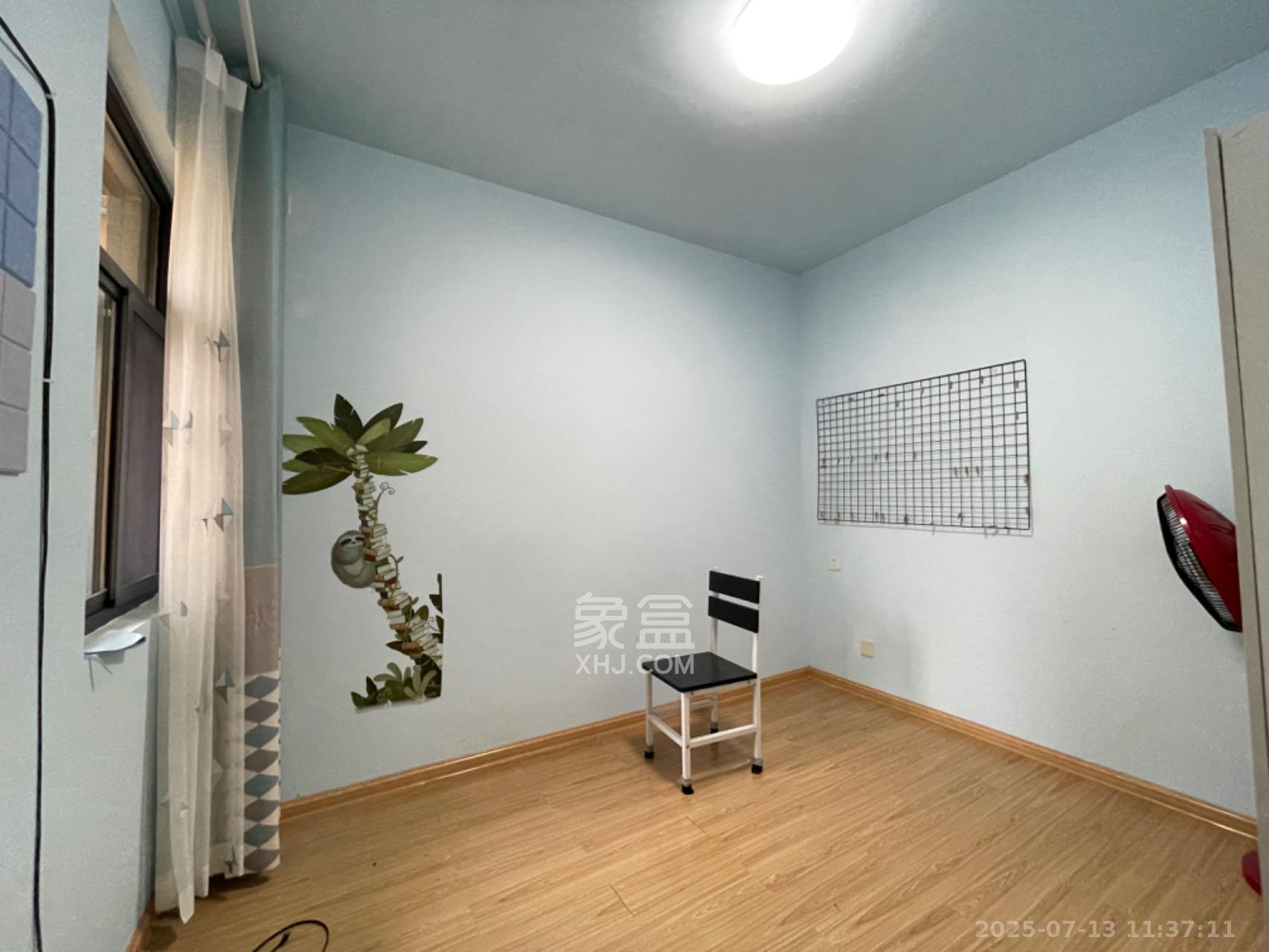 安泰嘉园（湘府邻伴）  3室2厅1卫    2000.0元/月室内图