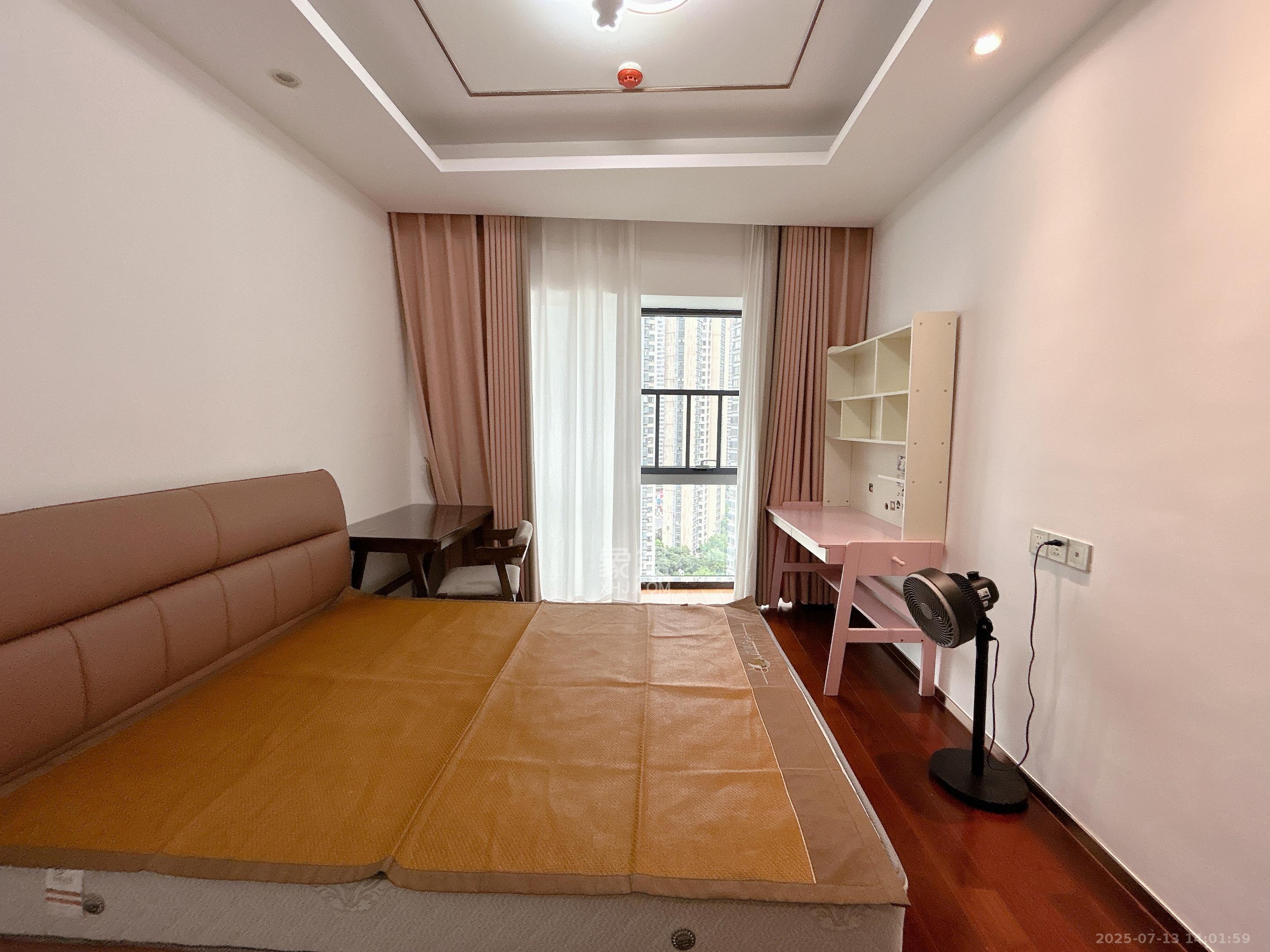 北辰定江洋  1室2厅3卫    7200.0元/月 北辰定江洋  1室2厅3卫    7200.0元/月室内图