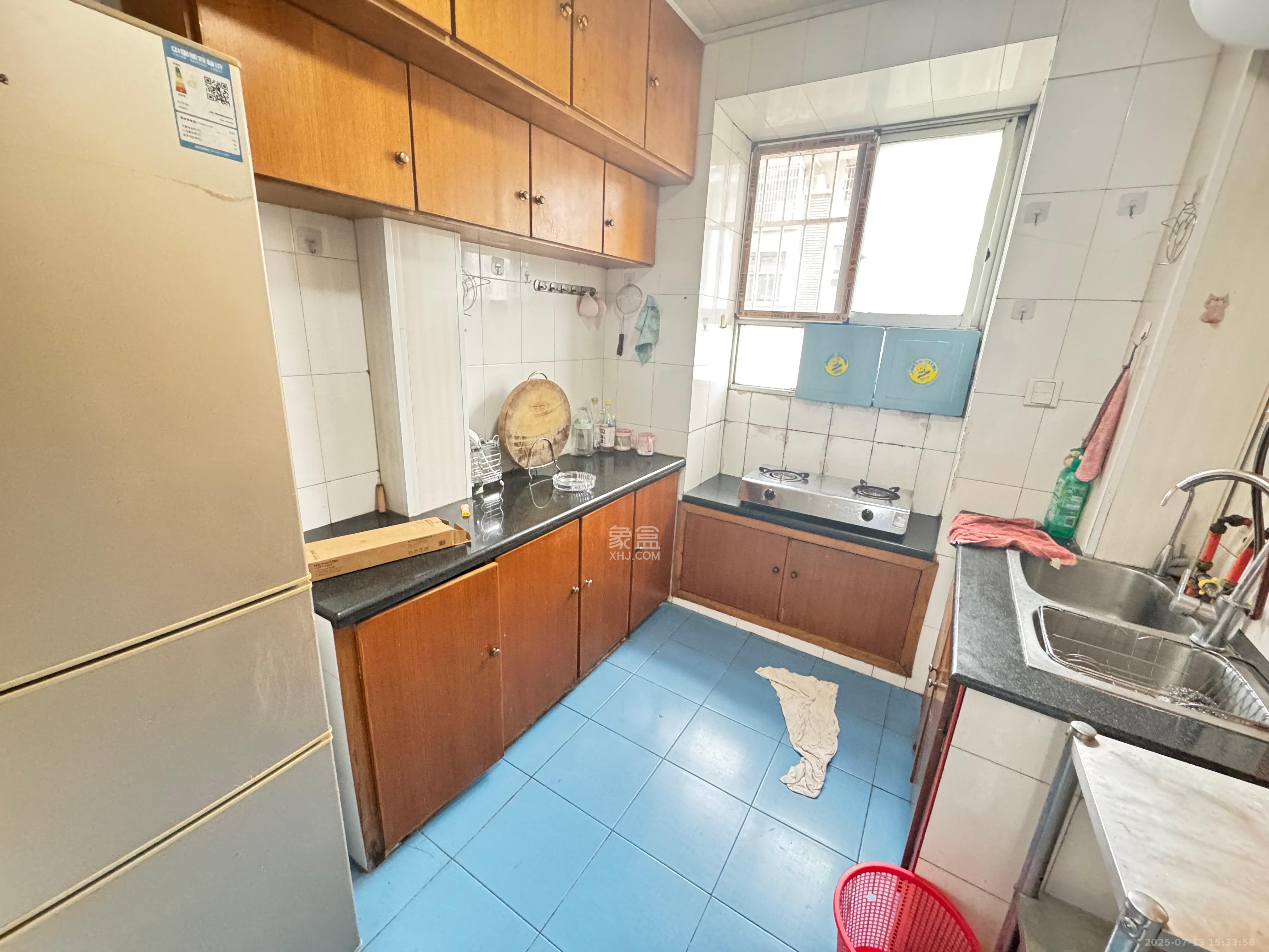 下碧湘街散盘 3室2厅1卫 3000.0元/月 下碧湘街散盘 3室2厅1卫 3000.0元/月室内图