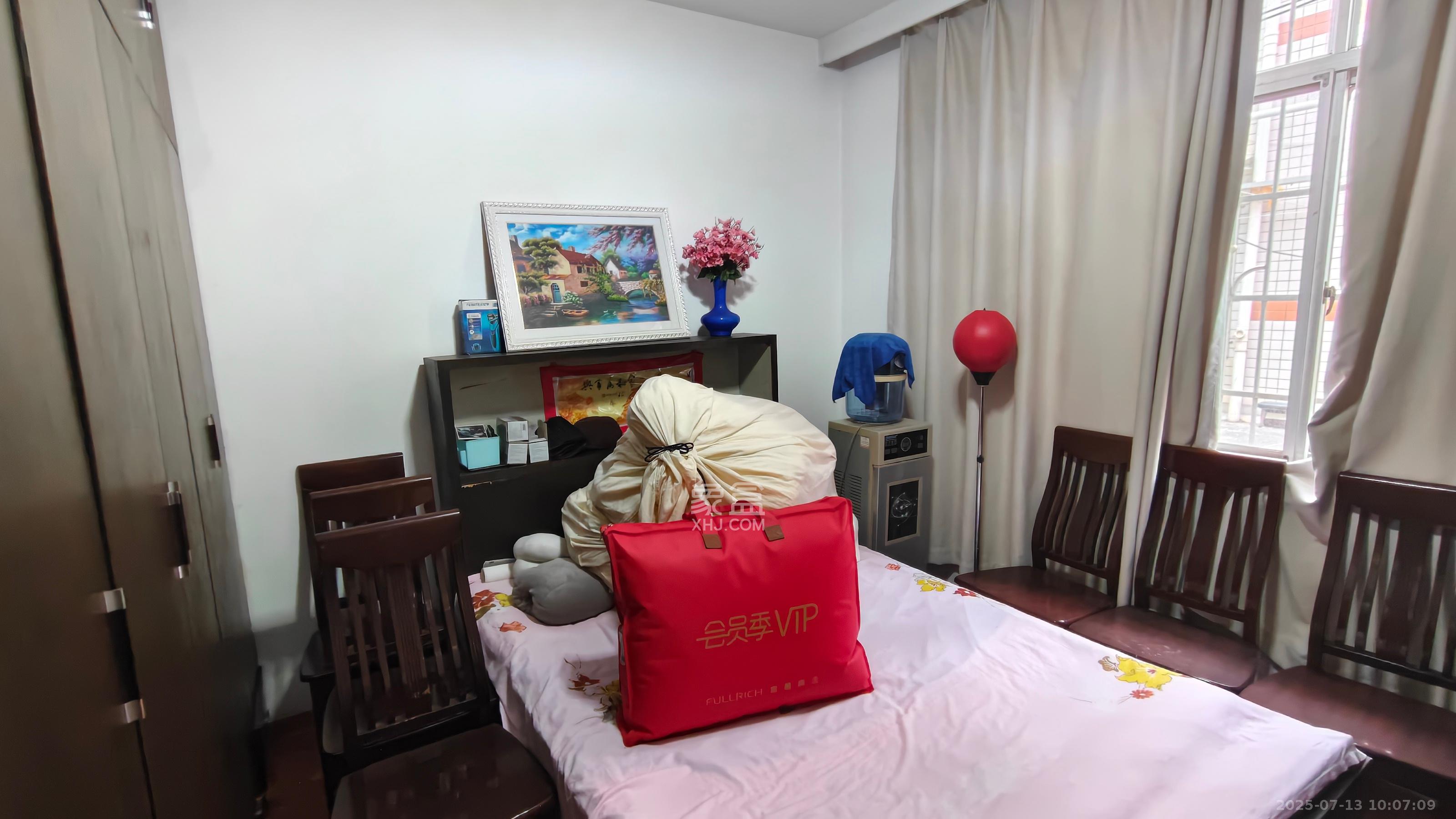 星沙汽配城（大塘村农机市场）  3室2厅2卫   1300.00元/月室内图