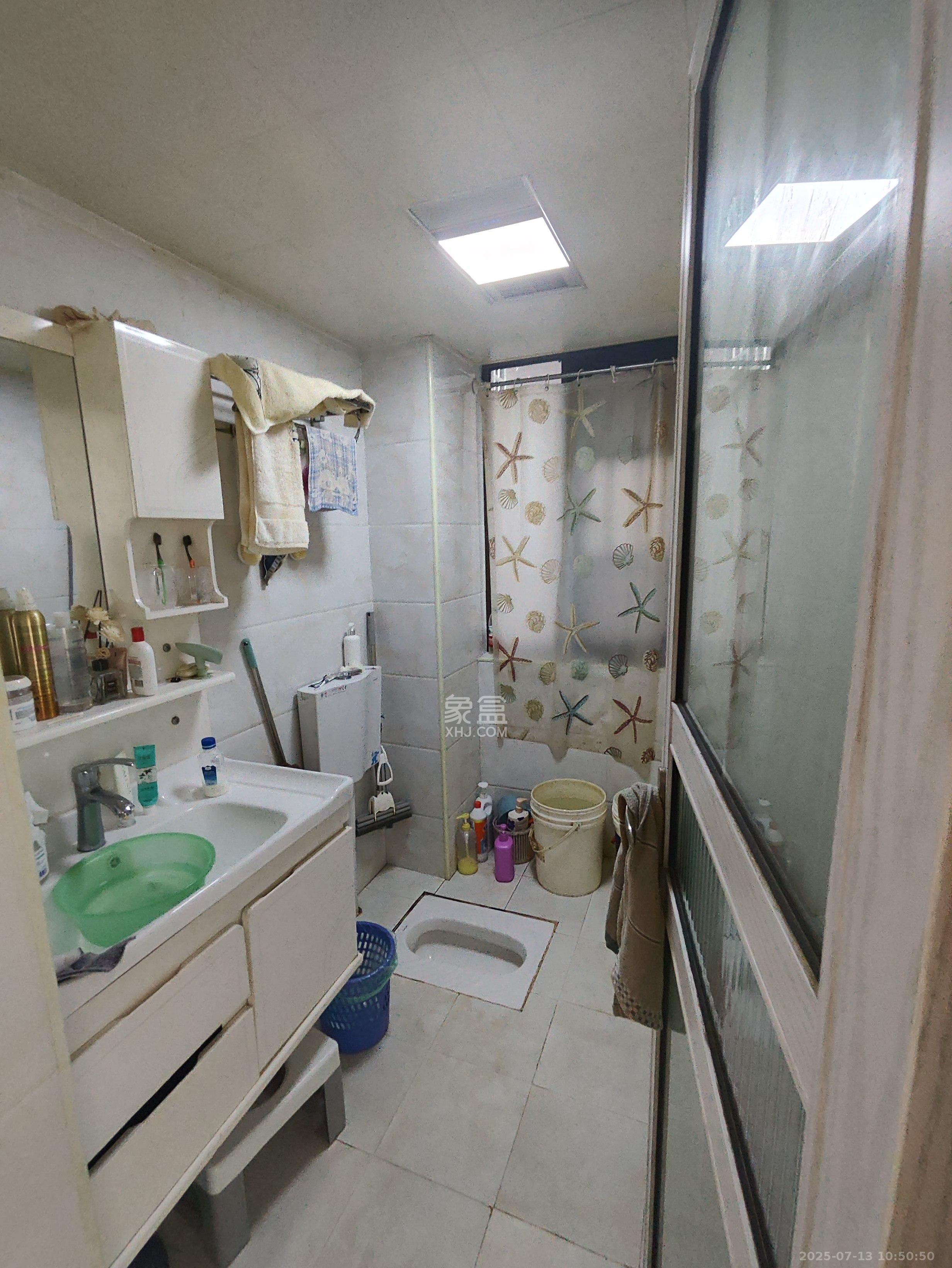 新长海广场  1室0厅0卫   1300.00元/月室内图