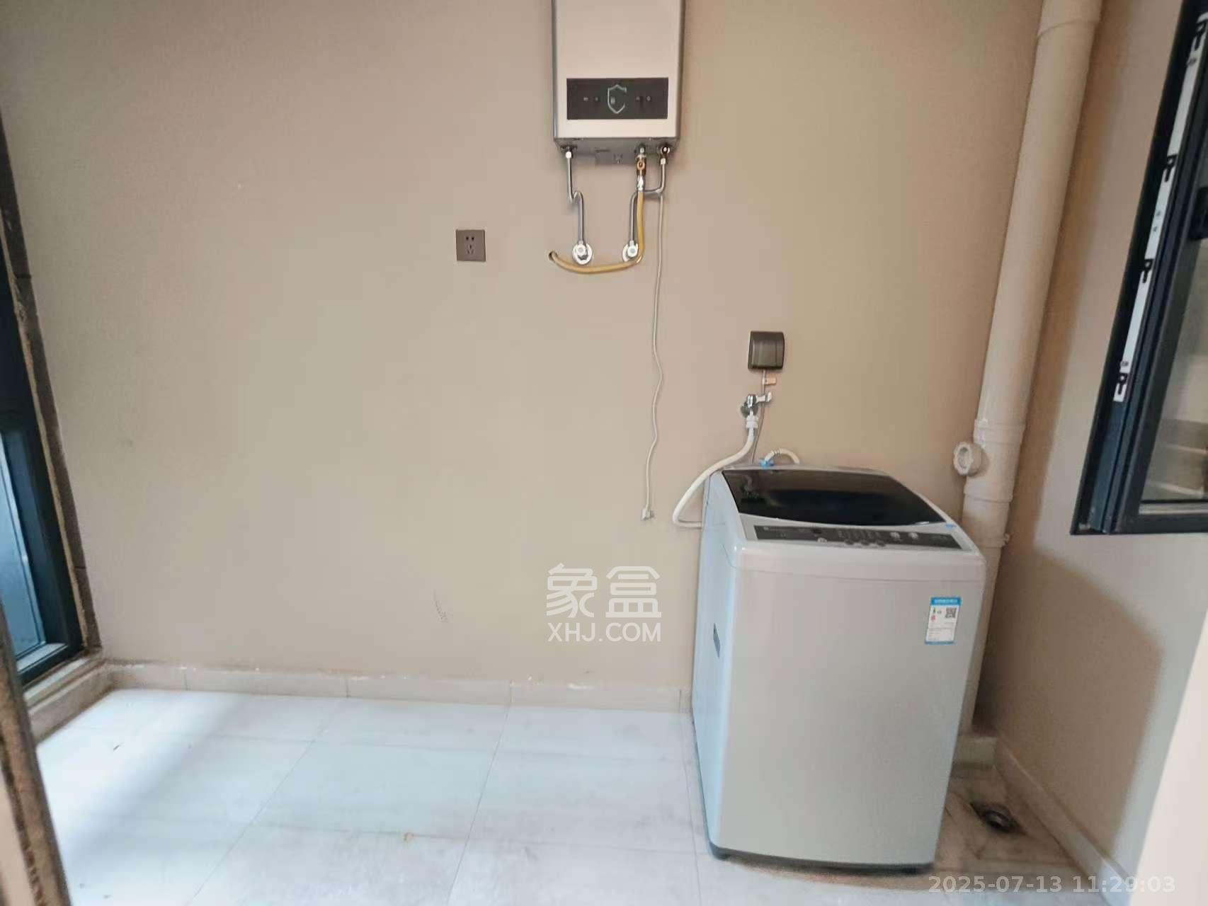 长房云西府一期  3室2厅1卫   2500.00元/月室内图