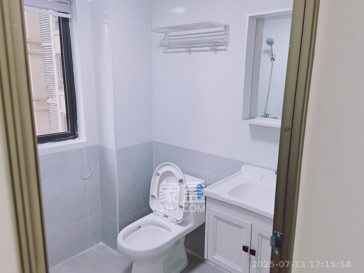 中建嘉和城  3室2厅2卫    2300.0元/月 中建嘉和城  3室2厅2卫    2300.0元/月室内图