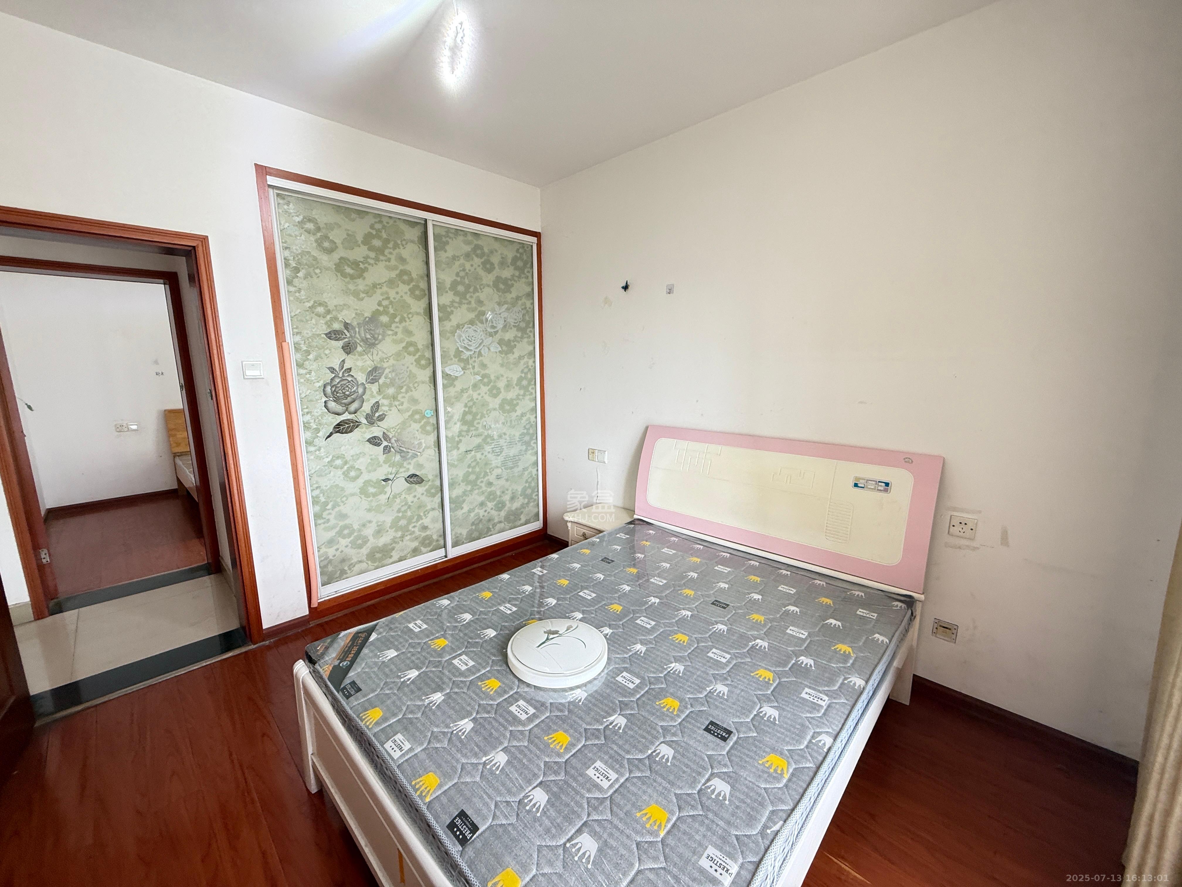 恒丰天湘华庭  2室2厅1卫   1800.00元/月室内图