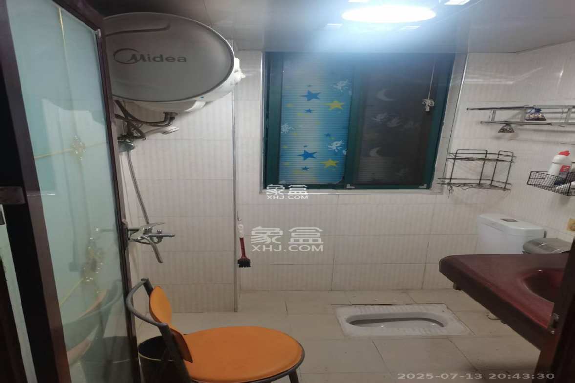 华天LOHO小镇 1室1厅1卫 1100.0元/月 华天LOHO小镇 1室1厅1卫 1100.0元/月室内图