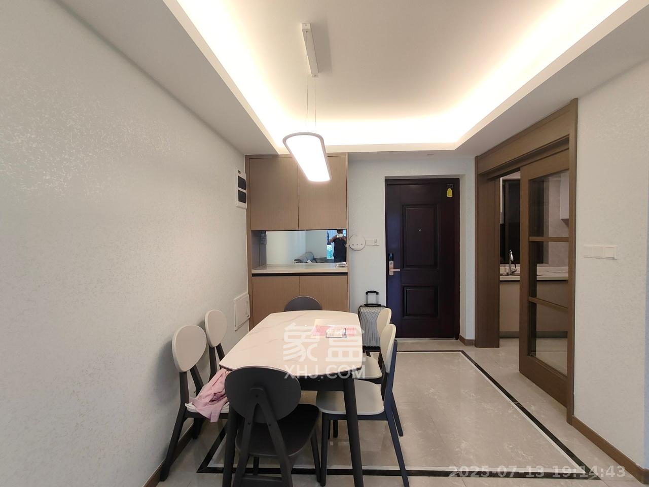 龙湖铂金中心(龙湖春江郦城) 3室2厅2卫 4800.0元/月 龙湖铂金中心(龙湖春江郦城) 3室2厅2卫 4800.0元/月室内图