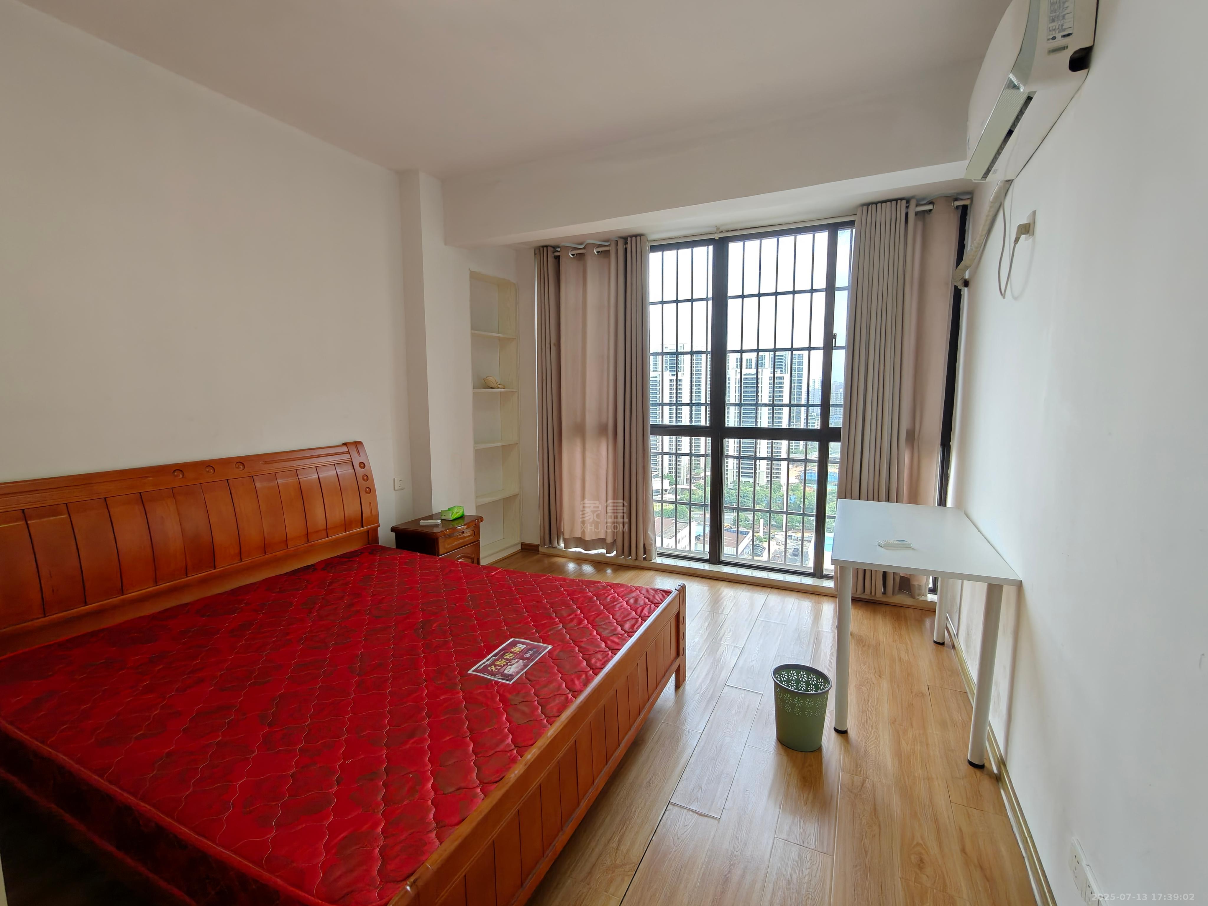 旺城天悦领秀香江  2室2厅1卫    1600.0元/月 旺城天悦领秀香江  2室2厅1卫    1600.0元/月室内图