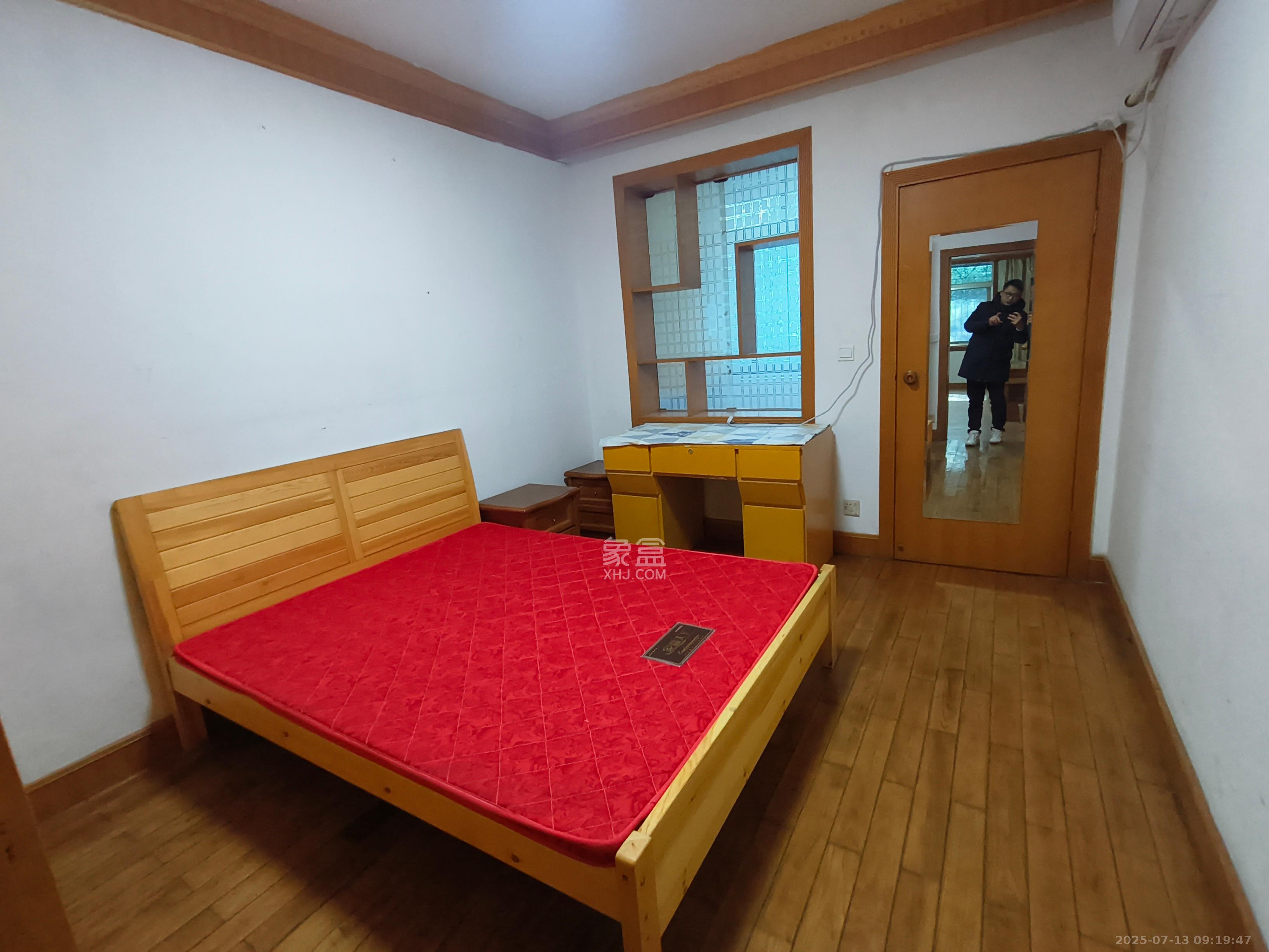省质检局宿舍  2室2厅1卫    1500.0元/月室内图