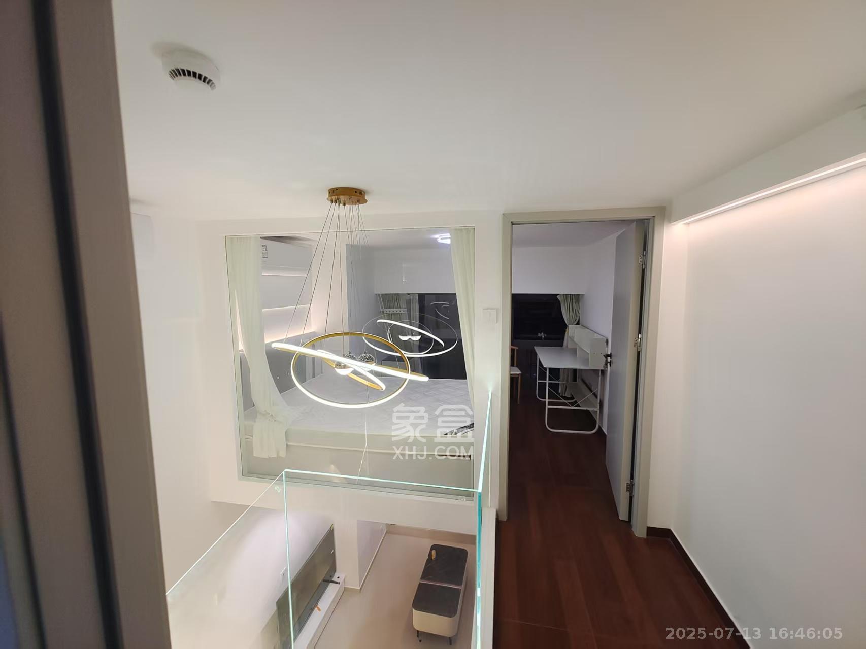 卓越中寰 2室1厅1卫 2600.0元/月 卓越中寰 2室1厅1卫 2600.0元/月室内图