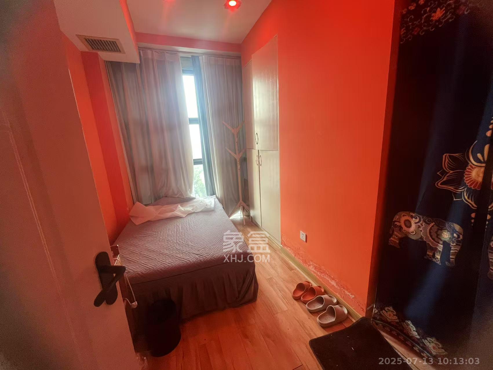 万坤图财富广场 4室1厅1卫 4000.0元/月 万坤图财富广场 4室1厅1卫 4000.0元/月室内图