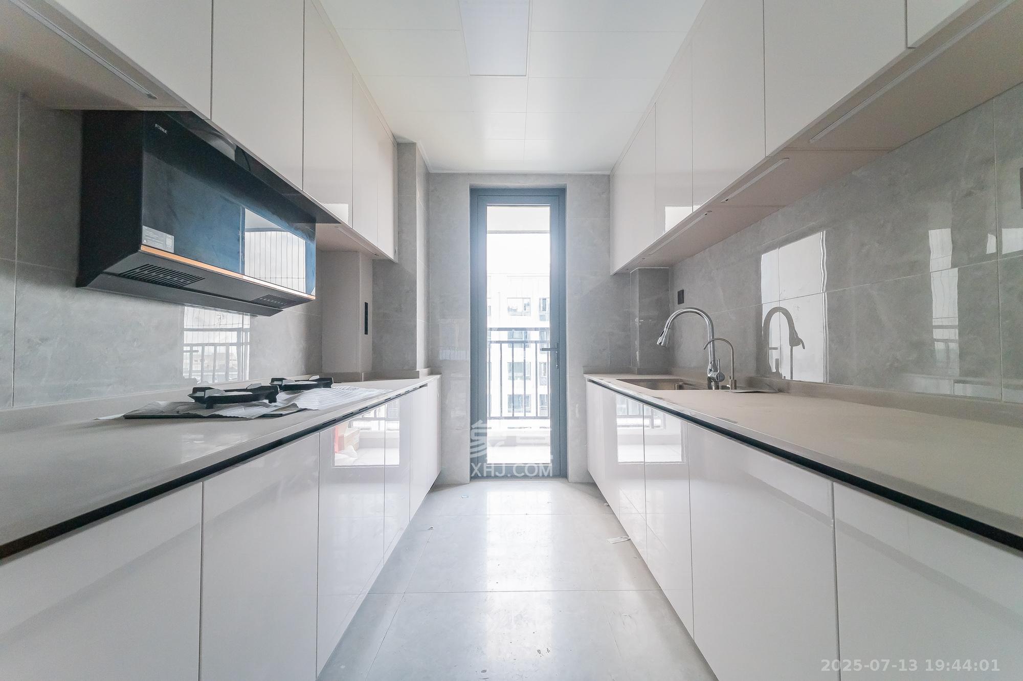 万科松湖天地 4室2厅2卫 227.0万 万科松湖天地 4室2厅2卫 227.0万其他