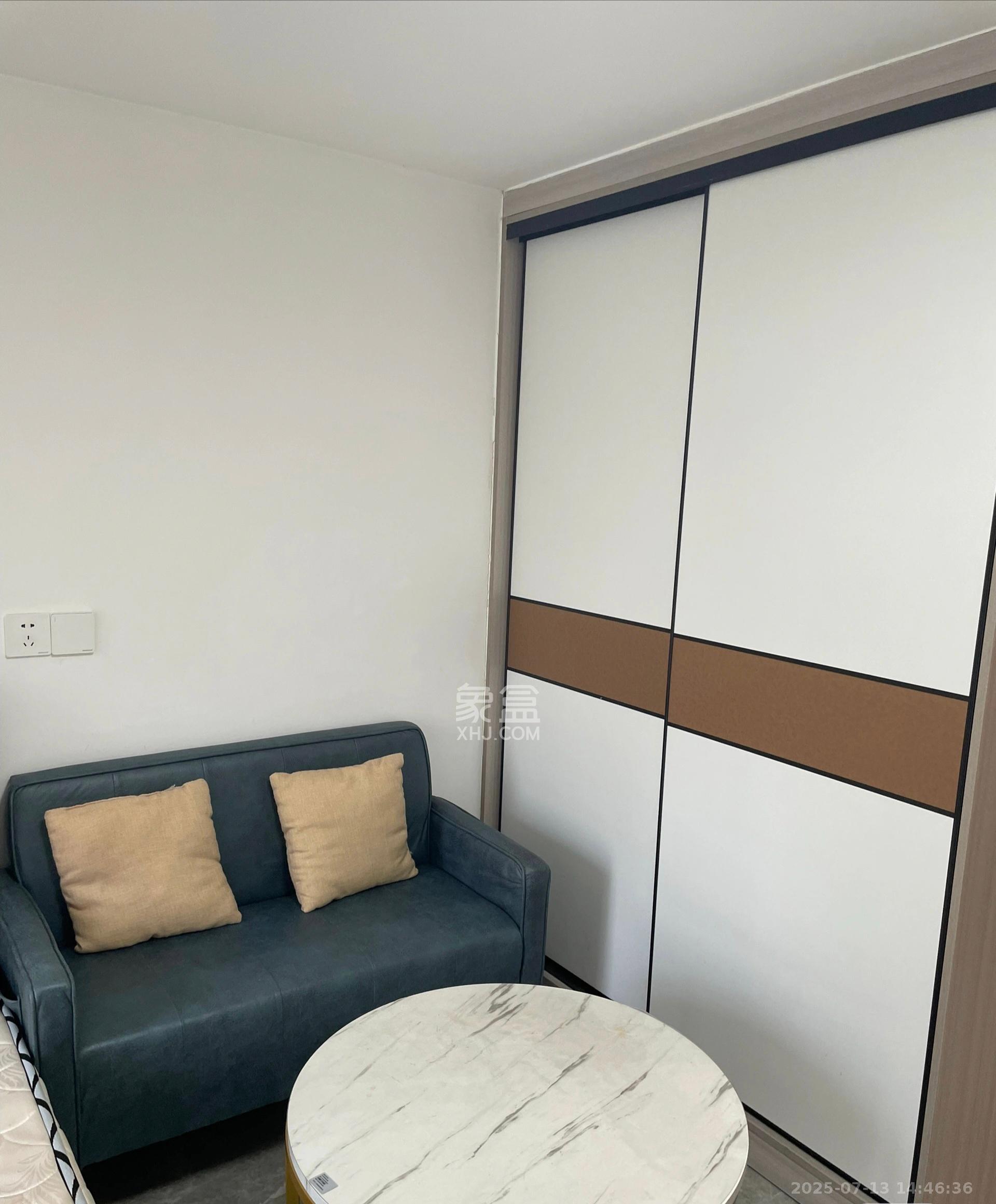 龙湖湘江星座(祺鑫星座公寓) 1室1厅1卫 1300.0元/月 龙湖湘江星座(祺鑫星座公寓) 1室1厅1卫 1300.0元/月室内图