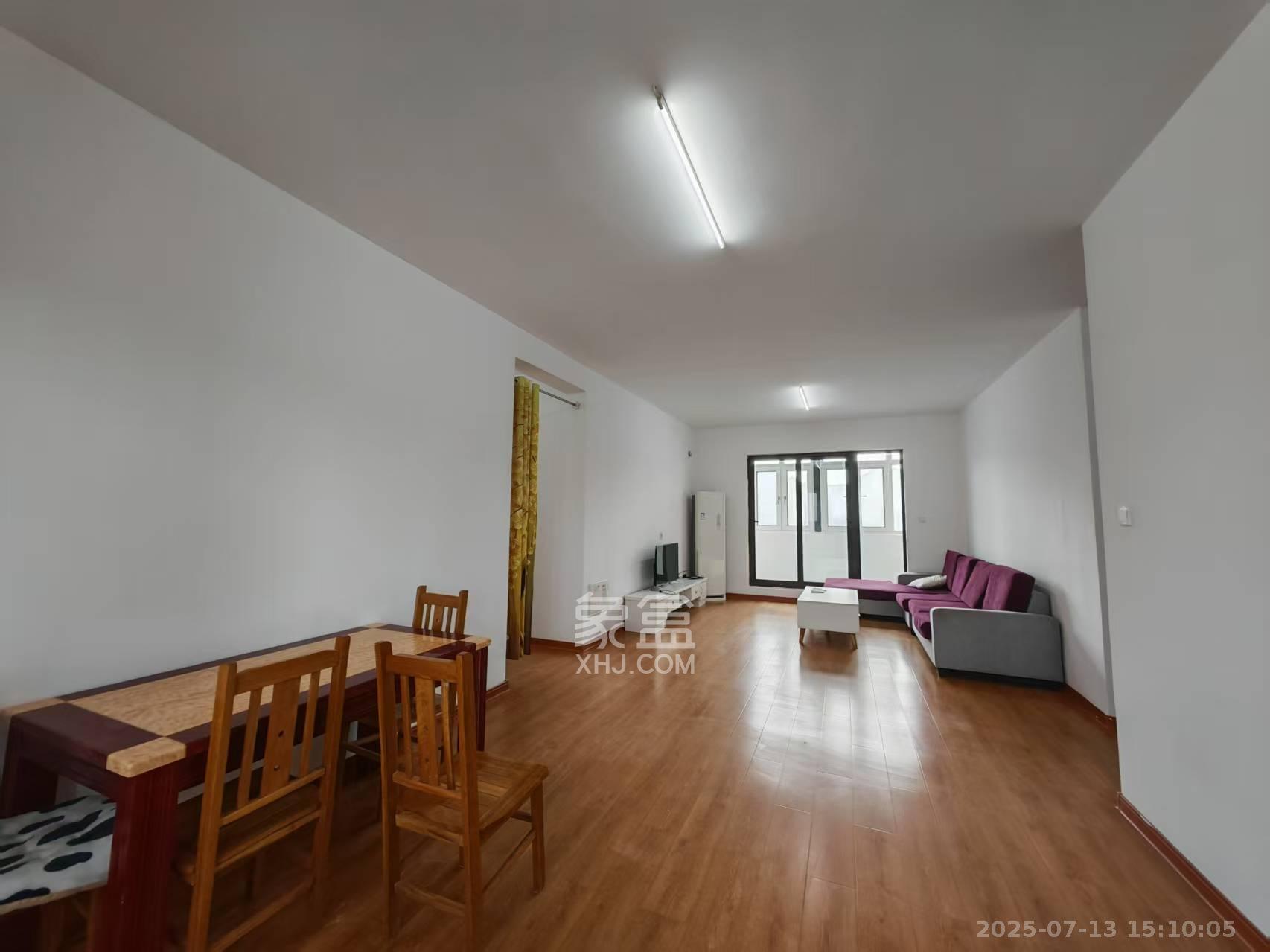 金茂梅溪湖 2室2厅1卫 2400.0元/月 金茂梅溪湖 2室2厅1卫 2400.0元/月室内图