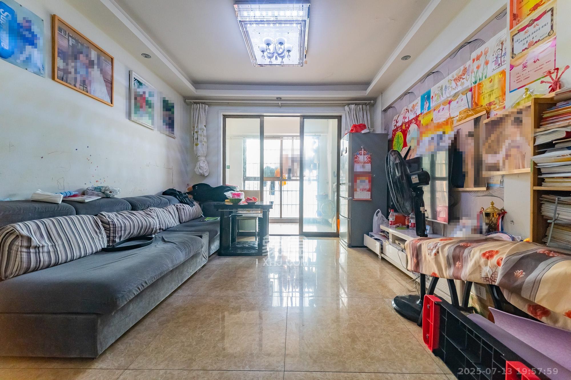 家和院  3室2厅1卫    65.0万 家和院  3室2厅1卫    65.0万客厅