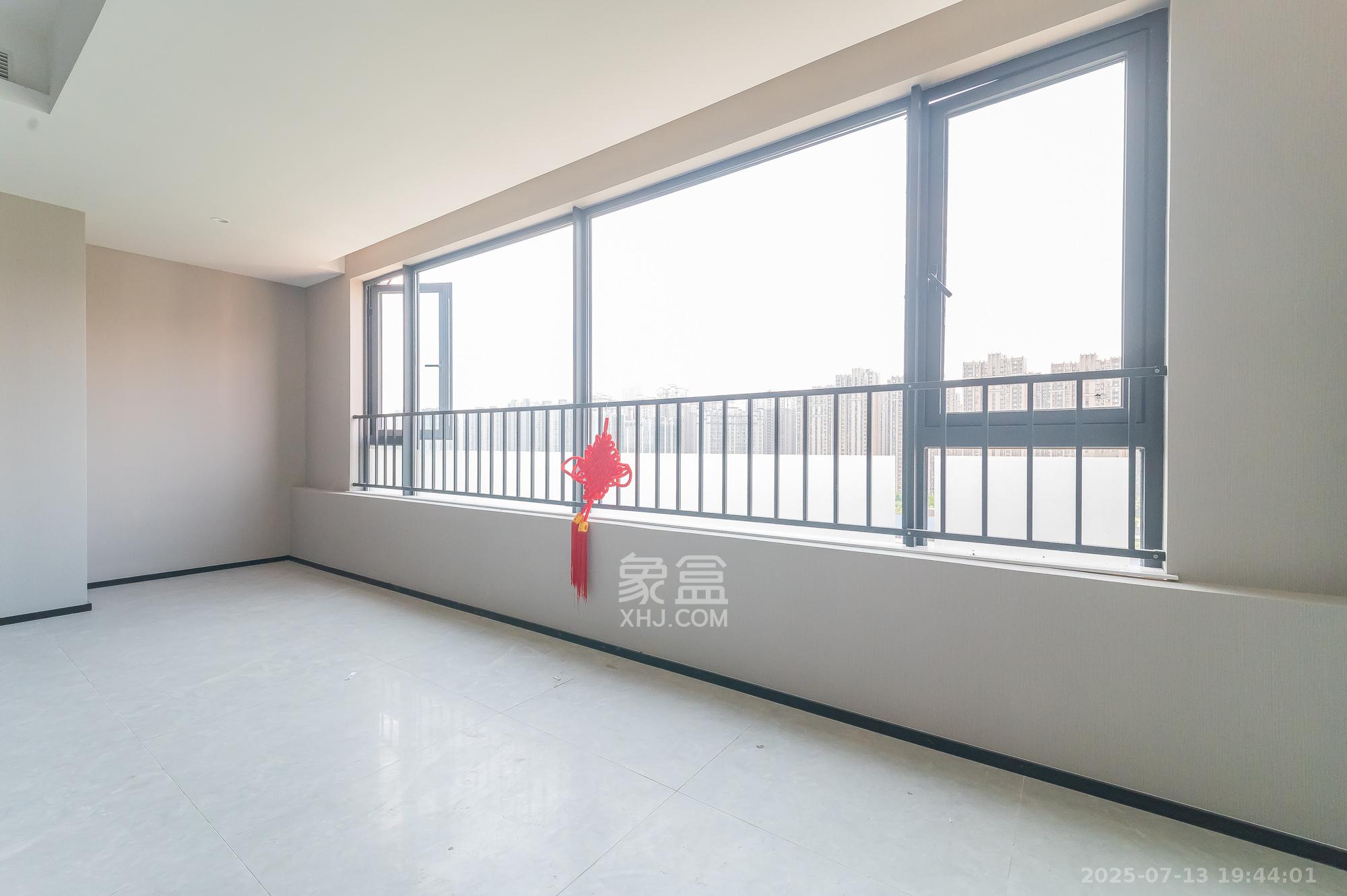 万科松湖天地 4室2厅2卫 227.0万 万科松湖天地 4室2厅2卫 227.0万其他