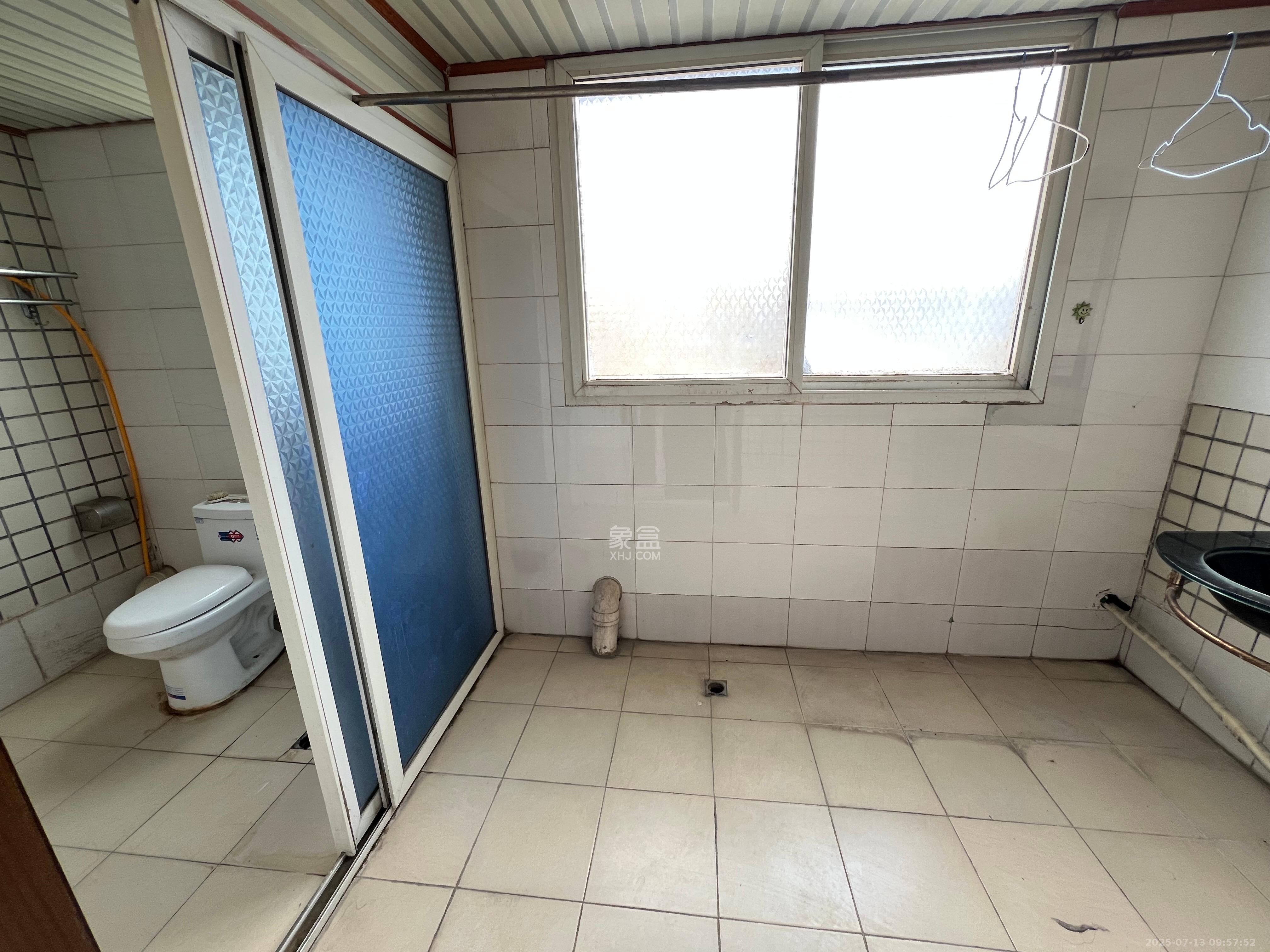 德政园 3室2厅2卫 1800.0元/月 德政园 3室2厅2卫 1800.0元/月室内图