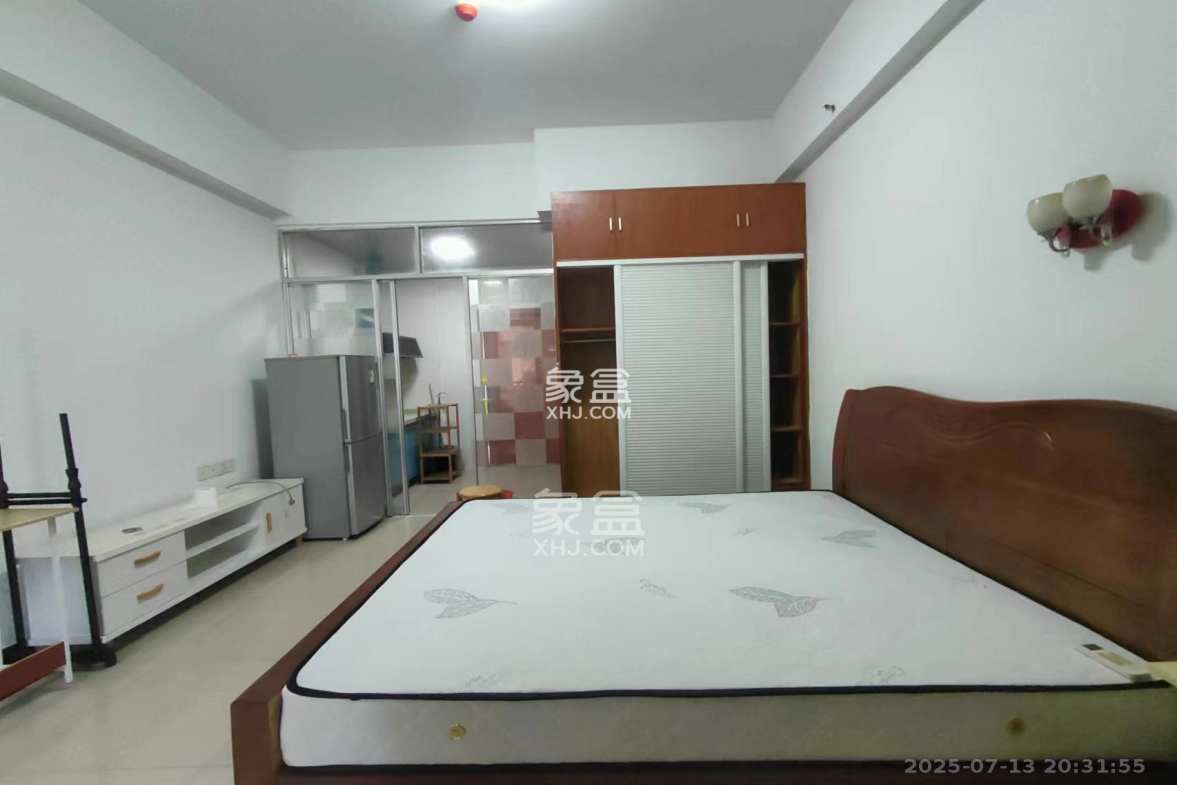 长房时代城 1室1厅1卫 1400.0元/月 长房时代城 1室1厅1卫 1400.0元/月室内图