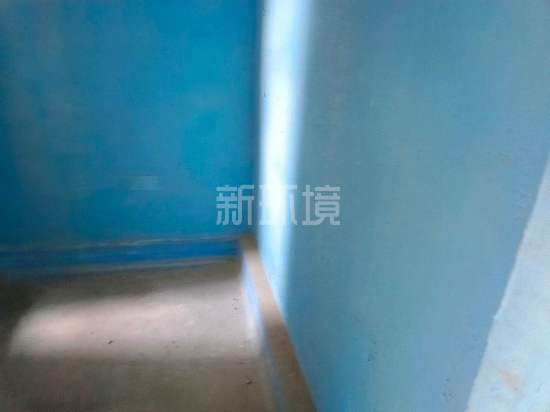丽景水苑  3室2厅2卫   60.00万客厅