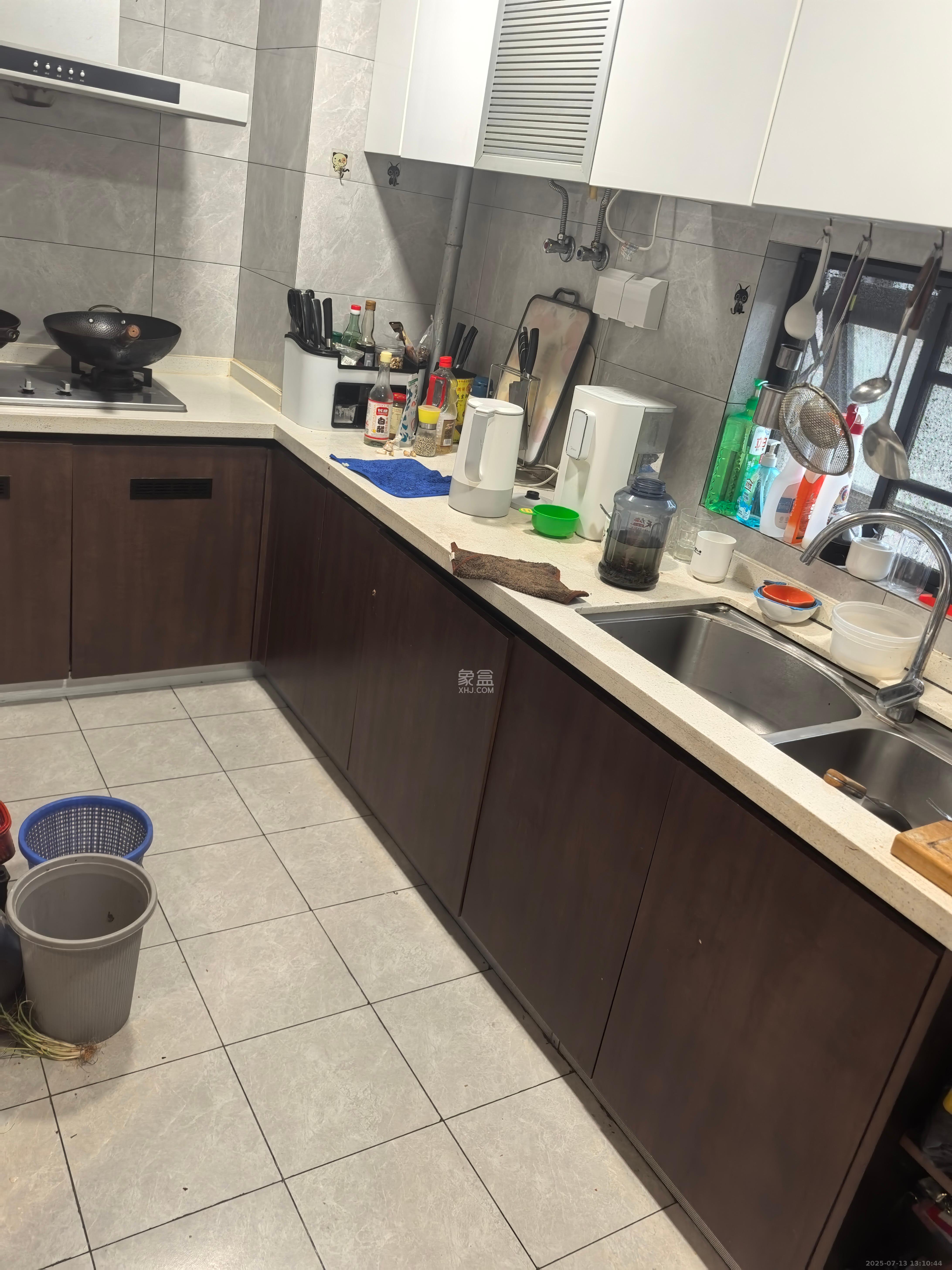 汇金城/嘉华城(二期、三期)  3室2厅2卫    2800.0元/月 汇金城/嘉华城(二期、三期)  3室2厅2卫    2800.0元/月室内图