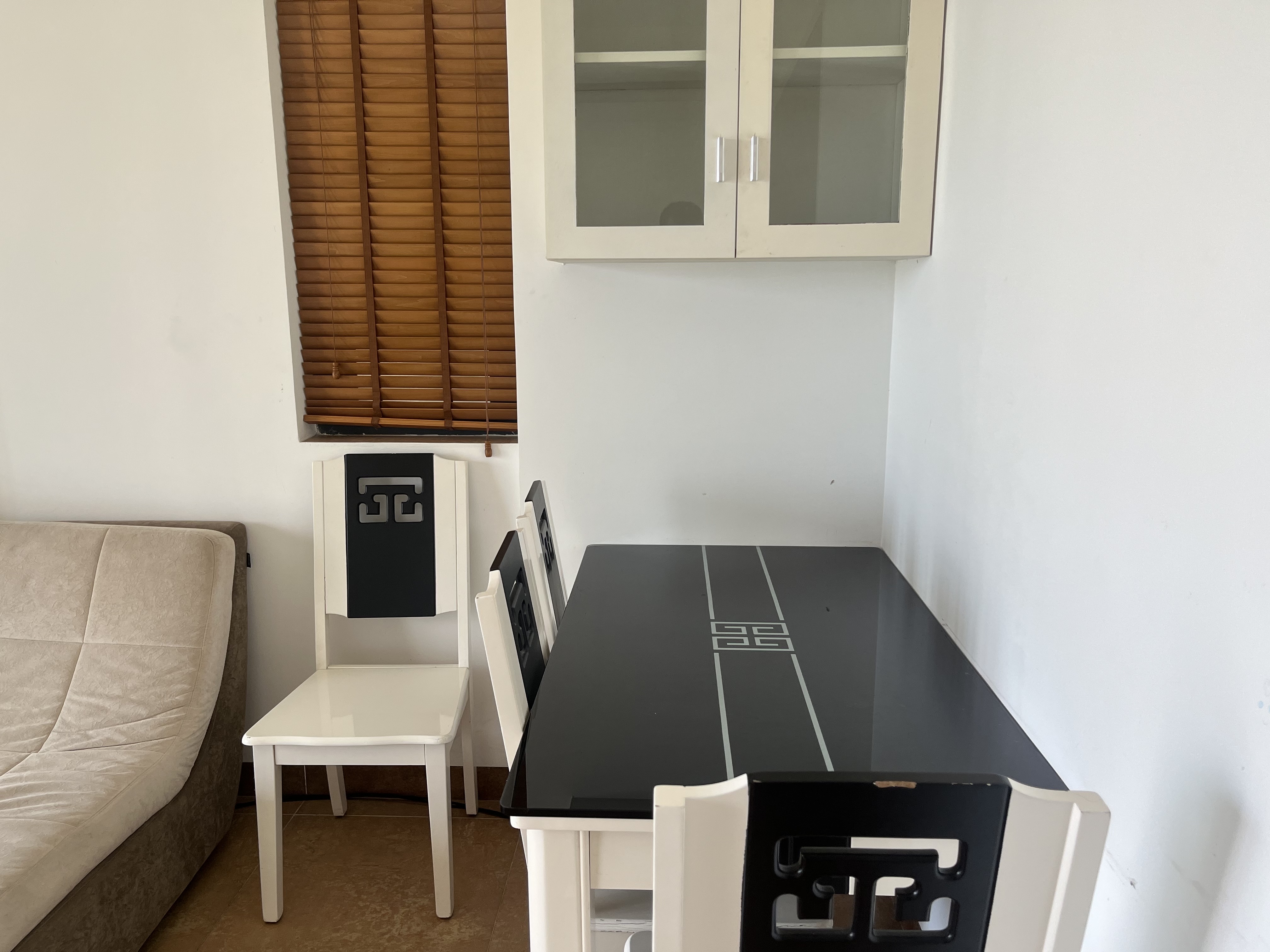 宝华海景 1室1厅1卫 2800.00元/月 宝华海景 1室1厅1卫 2800.00元/月室内图