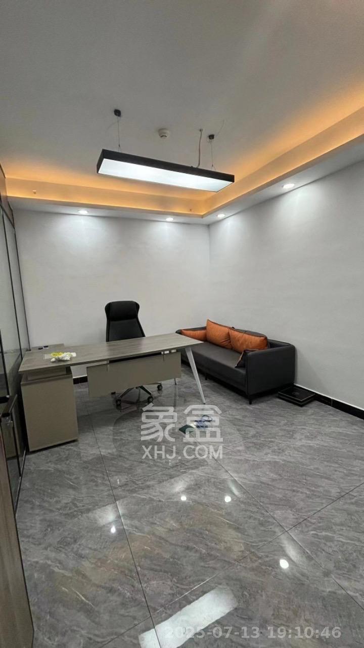 嘉盛国际广场  2室0厅1卫    7500.0元/月室内图