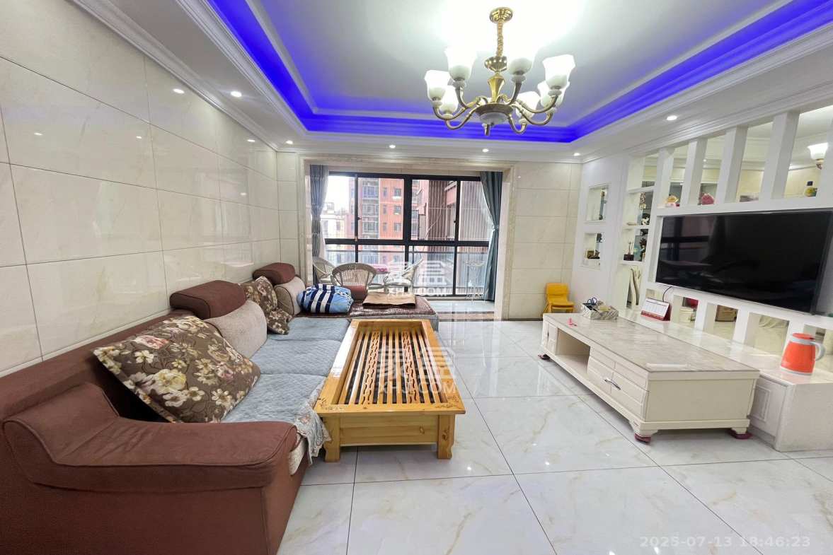 珠江东方明珠(新地东方明珠)三期  3室2厅2卫    2100.0元/月 珠江东方明珠(新地东方明珠)三期  3室2厅2卫    2100.0元/月室内图1