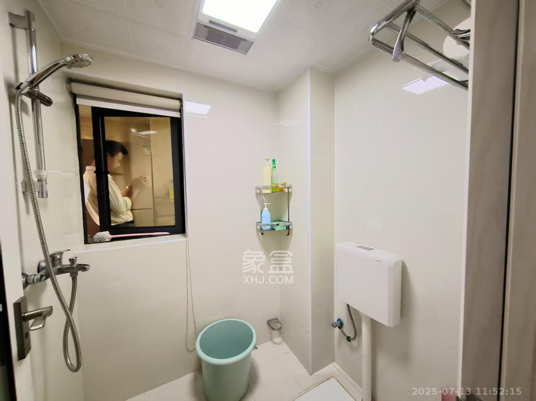 中建芙蓉嘉苑  3室2厅1卫   2100.00元/月室内图