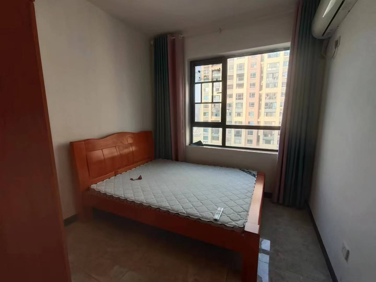 百弘学府城 3室2厅2卫 2000.0元/月 百弘学府城 3室2厅2卫 2000.0元/月室内图