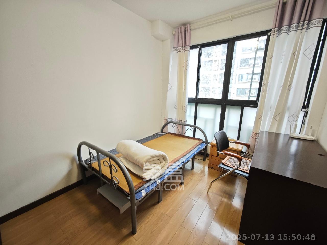 西子湖畔沃府  1室2厅2卫   3600.00元/月室内图