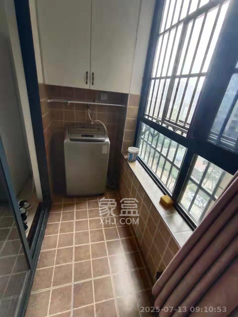 长房时代城  3室2厅1卫   2700.00元/月室内图