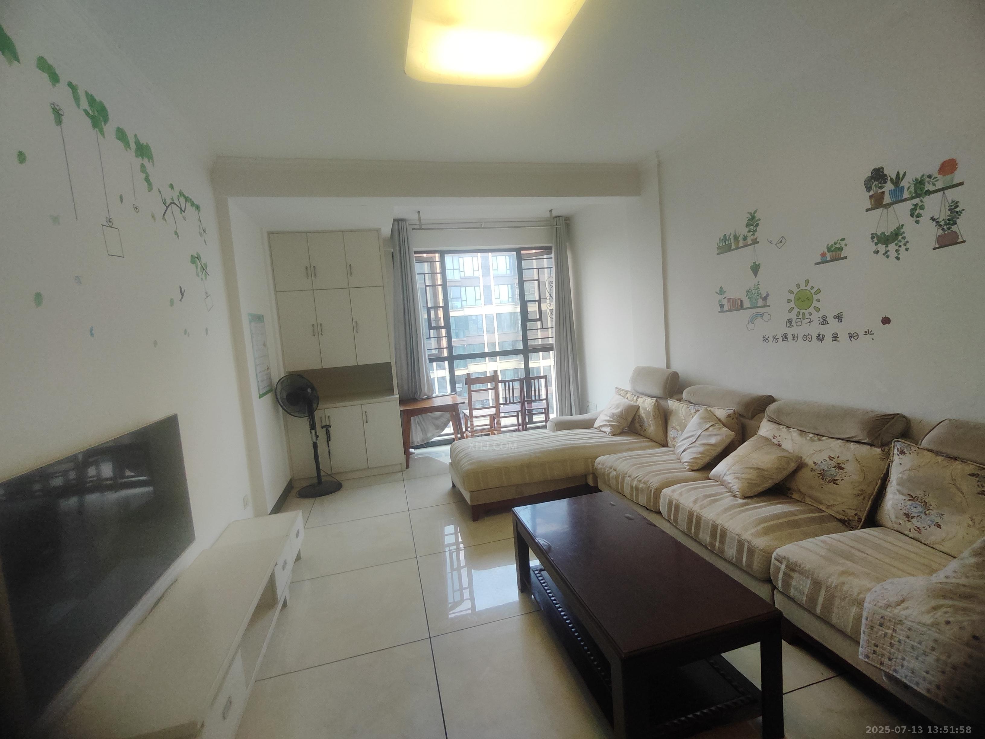 金轮翡翠名园 3室2厅1卫 1600.0元/月 金轮翡翠名园 3室2厅1卫 1600.0元/月室内图