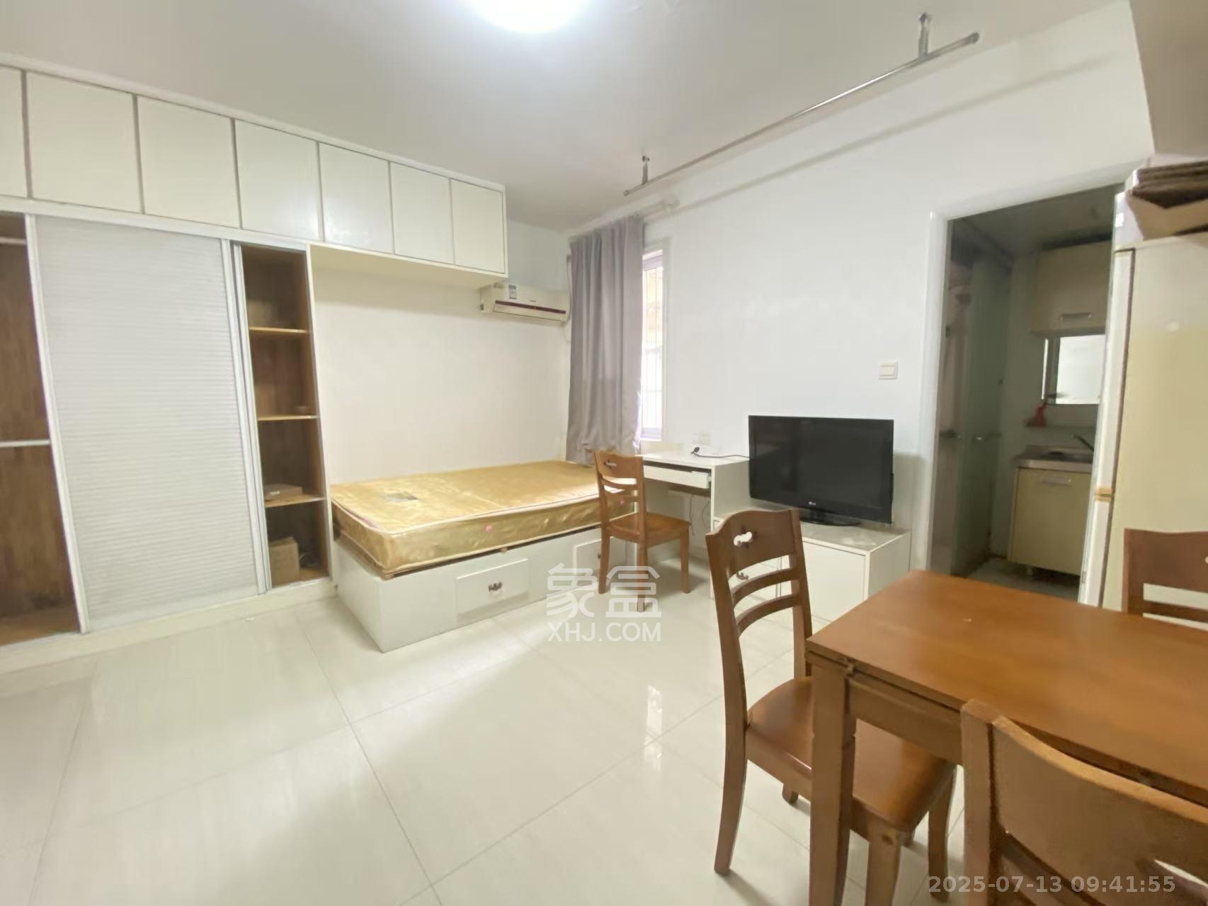 四方小区综合楼(四方嘉丽)  1室0厅0卫    1200.0元/月 四方小区综合楼(四方嘉丽)  1室0厅0卫    1200.0元/月室内图