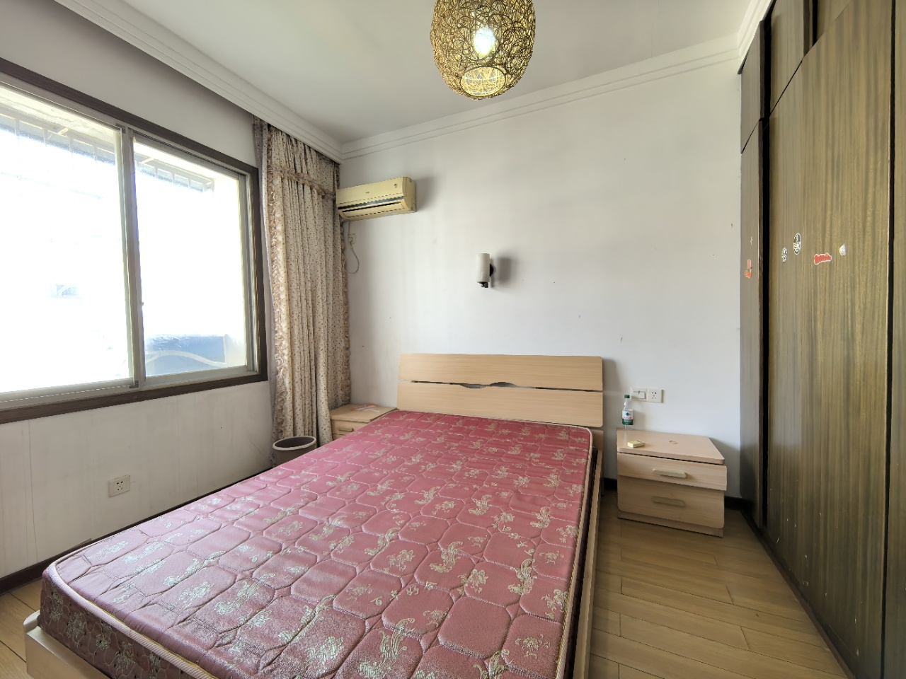 富桥市场 4室2厅2卫 1000.0元/月 富桥市场 4室2厅2卫 1000.0元/月室内图