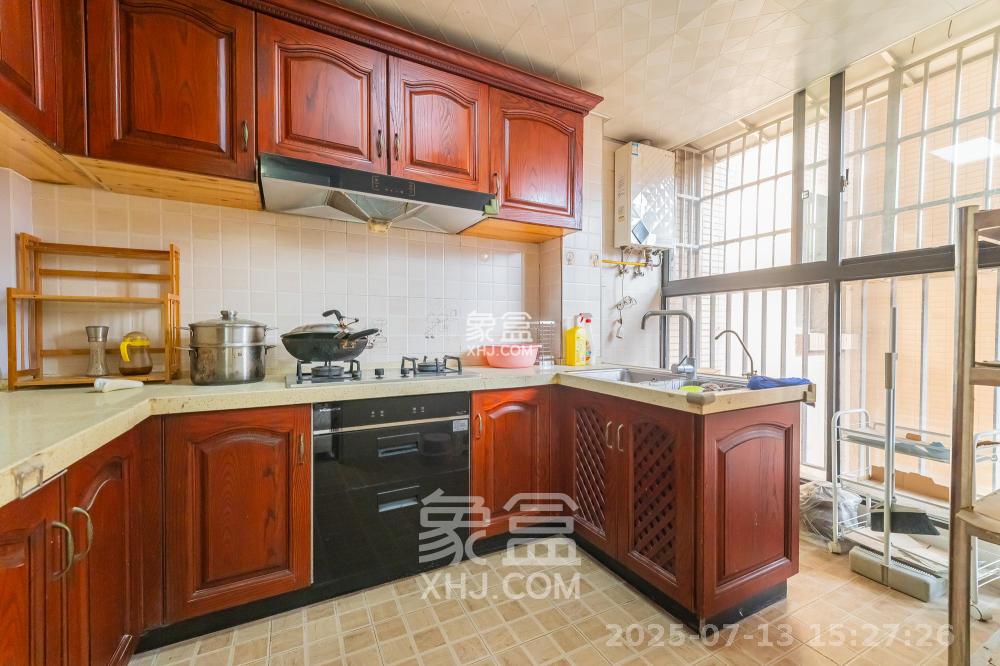 华润凤凰城三期 3室2厅2卫 2400.0元/月 华润凤凰城三期 3室2厅2卫 2400.0元/月室内图