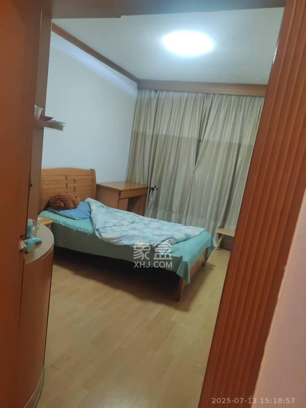 海华锦园  3室2厅1卫    1600.0元/月 海华锦园  3室2厅1卫    1600.0元/月室内图