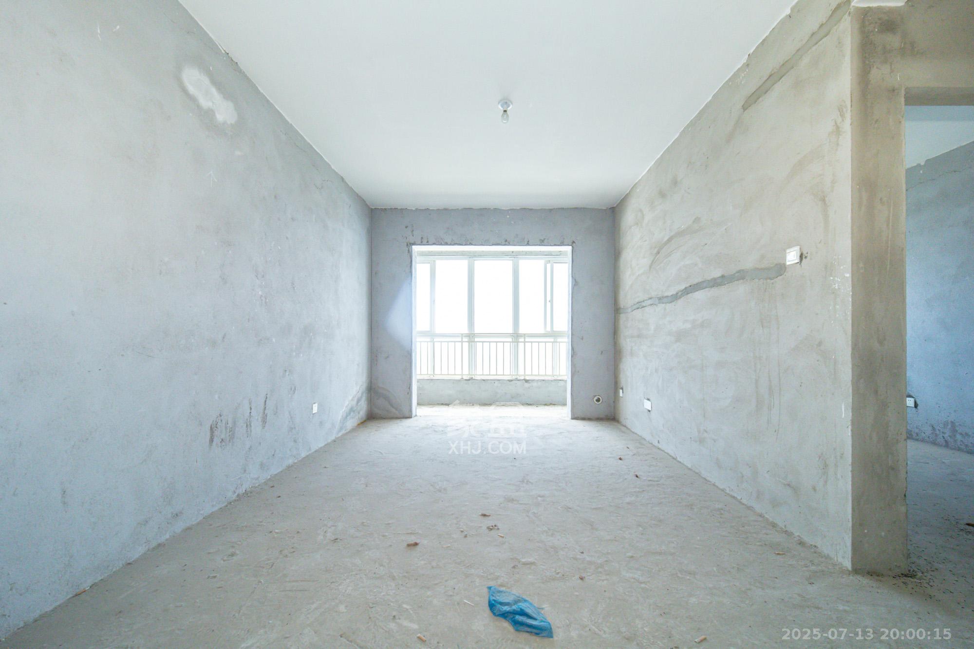 时代星城  2室2厅1卫    35.0万 时代星城  2室2厅1卫    35.0万客厅