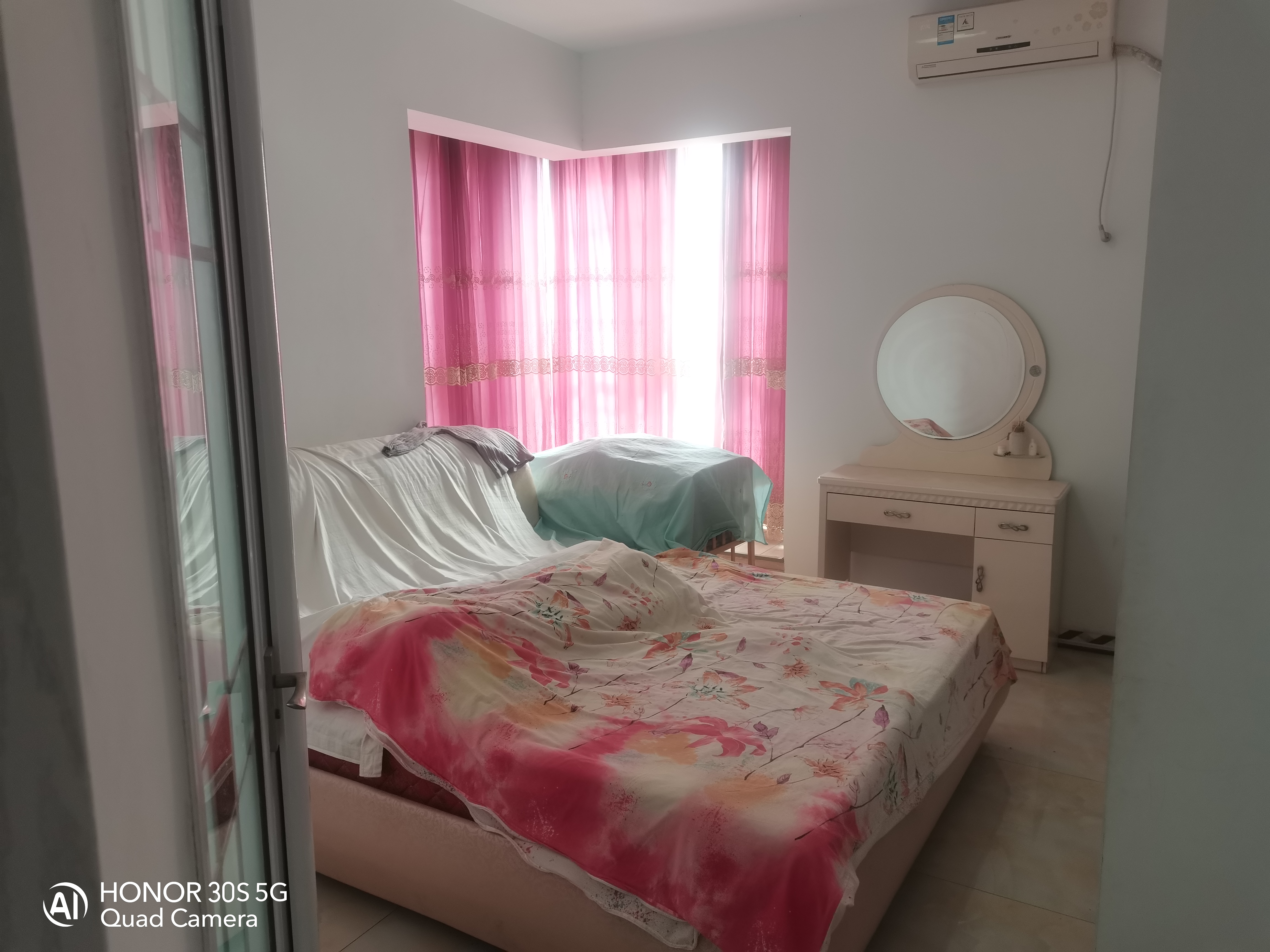 龙庭贵筑  3室2厅2卫    1800.0元/月 龙庭贵筑  3室2厅2卫    1800.0元/月室内图