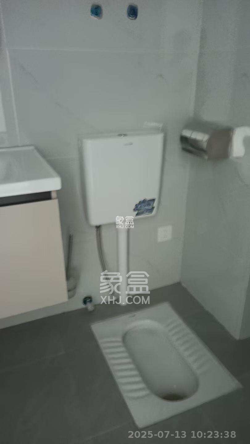 恒大誉府(融誉商业中心)  1室0厅0卫    1500.0元/月 恒大誉府(融誉商业中心)  1室0厅0卫    1500.0元/月室内图