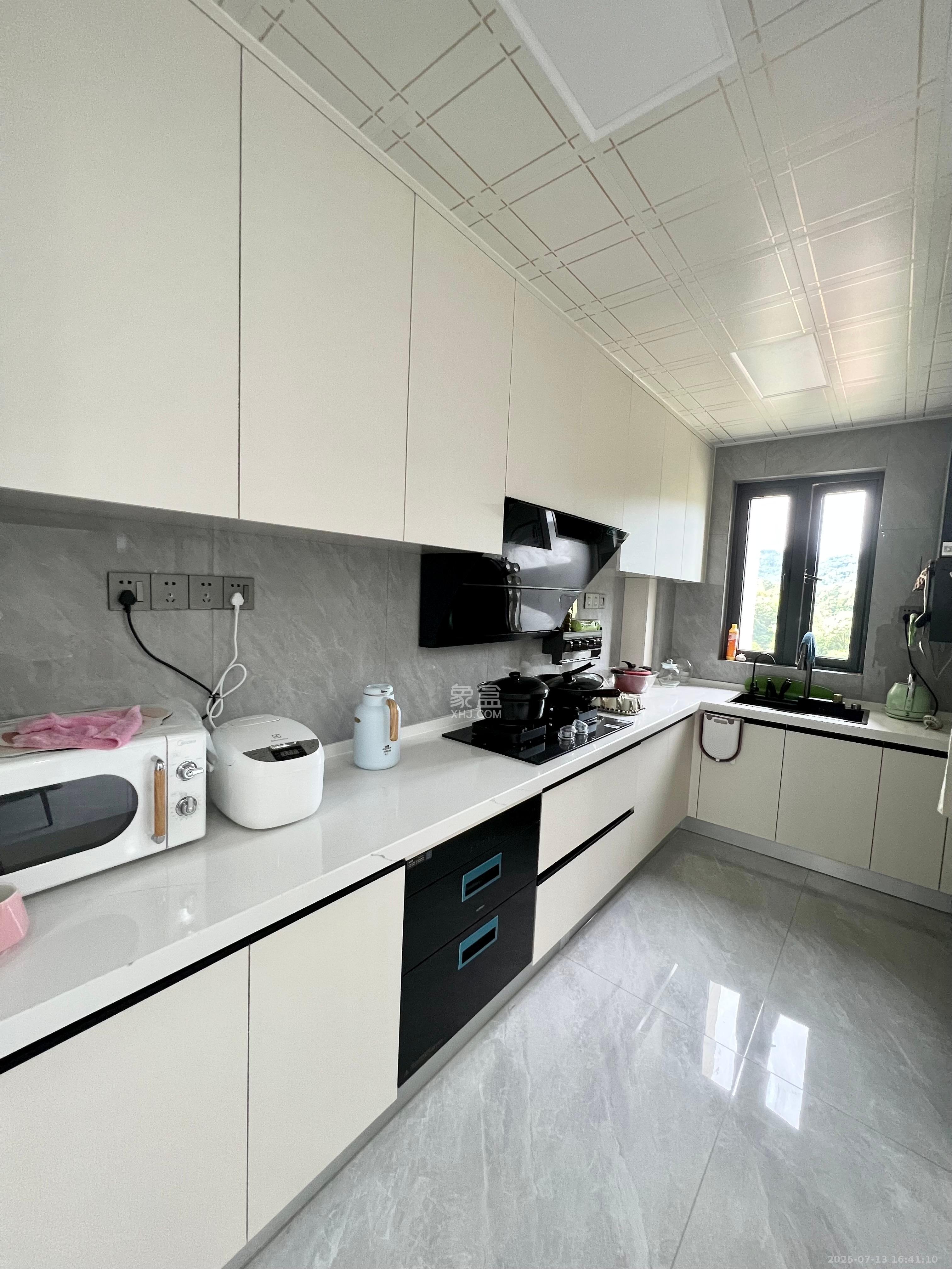 恒大揽湖苑(恒大林溪郡)  4室2厅2卫    3800.0元/月 恒大揽湖苑(恒大林溪郡)  4室2厅2卫    3800.0元/月室内图