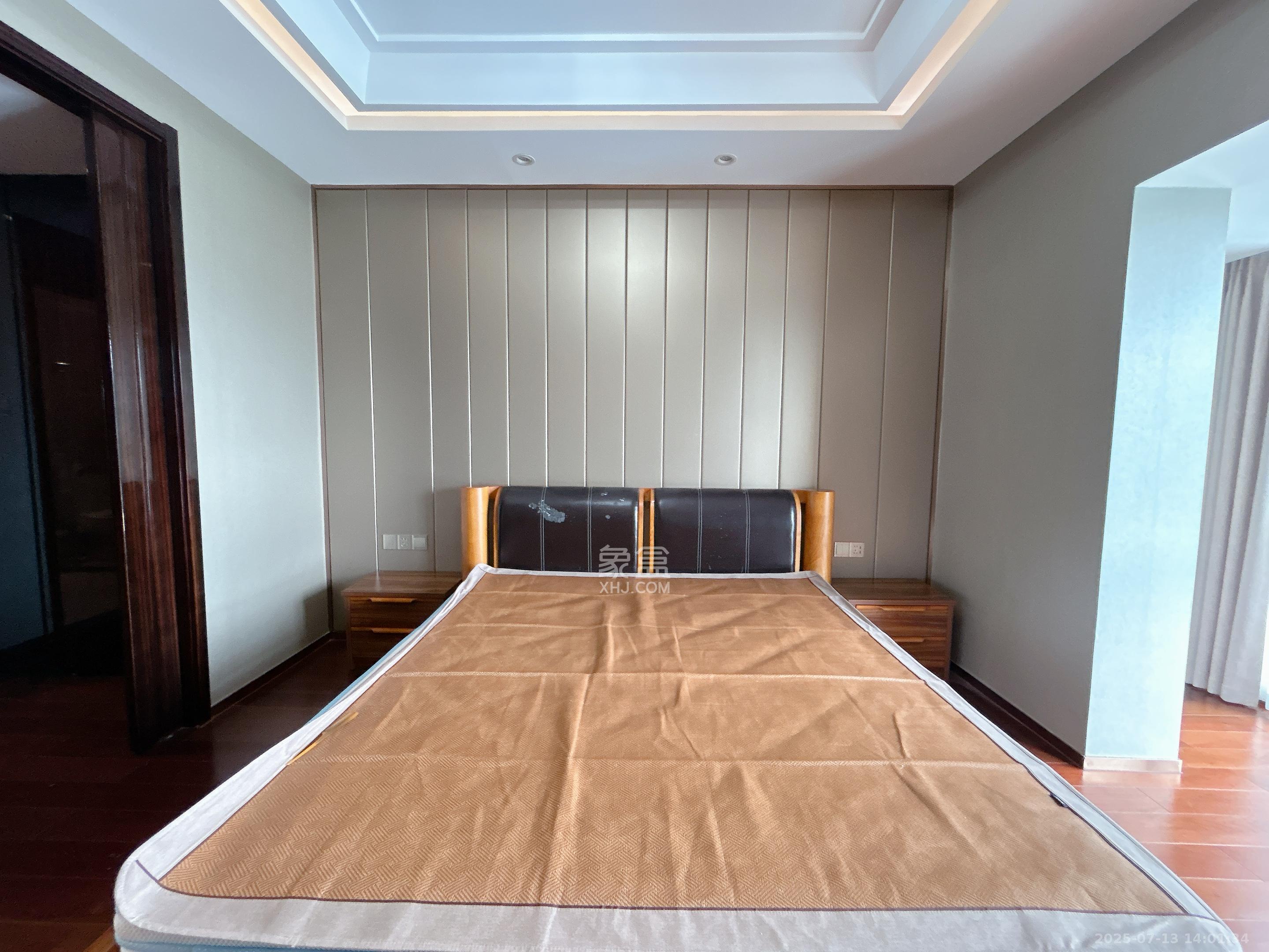 北辰定江洋  1室2厅3卫    7200.0元/月 北辰定江洋  1室2厅3卫    7200.0元/月室内图