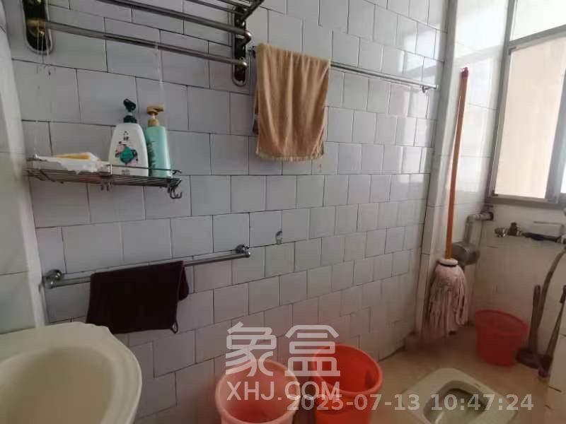 汽贸大厦  2室2厅1卫   2300.00元/月室内图