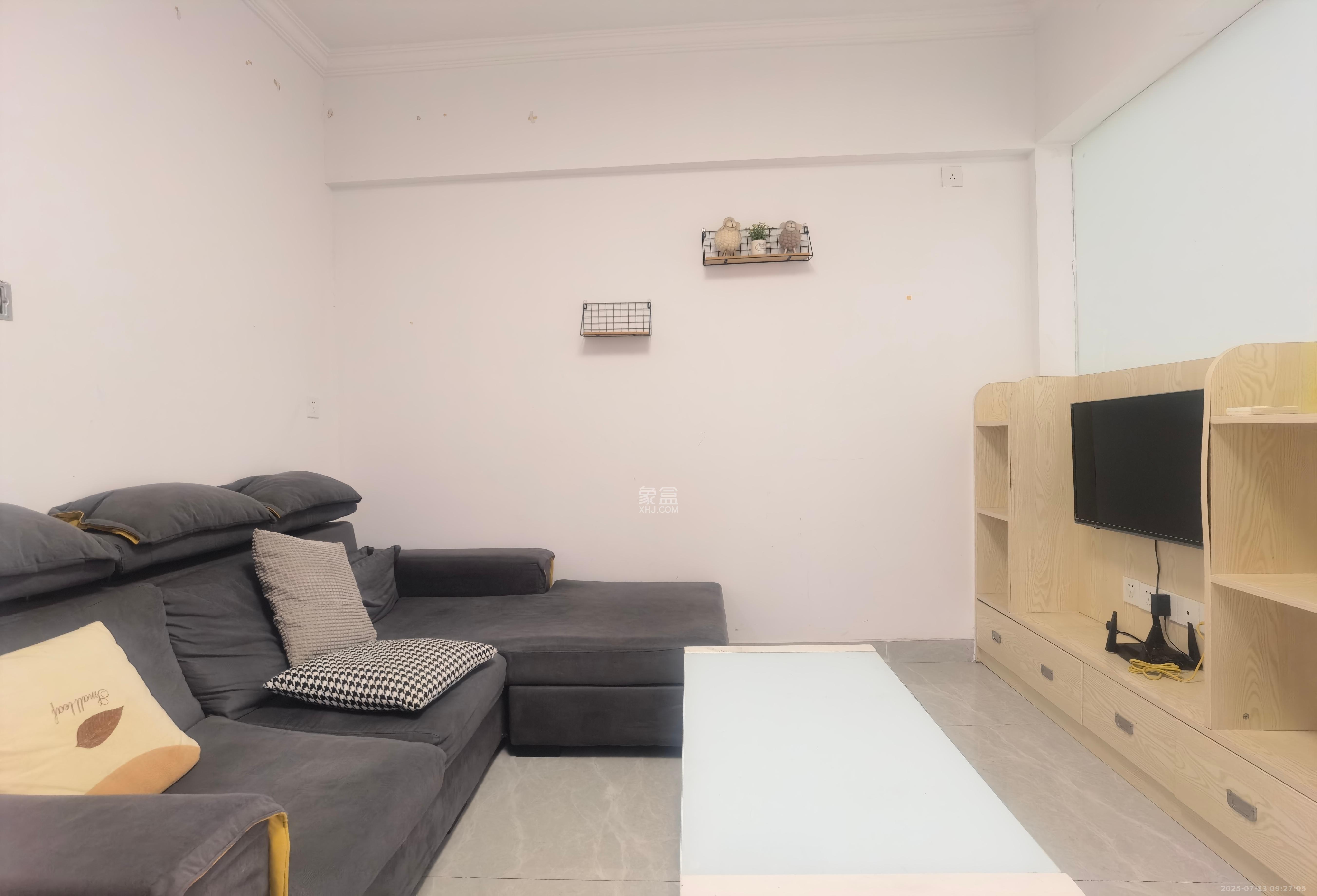 武广美誉  2室2厅1卫    1800.0元/月 武广美誉  2室2厅1卫    1800.0元/月室内图